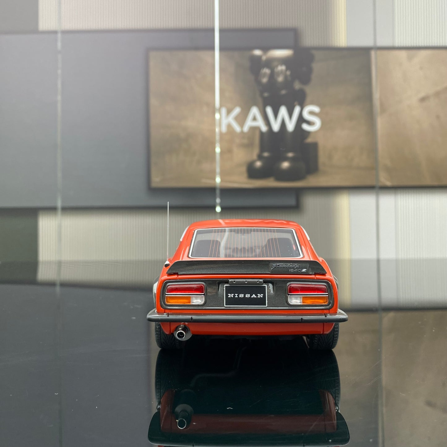 OTTO 1/18 Nissan FAIRLADY 240ZG red resin sealed car model ornament