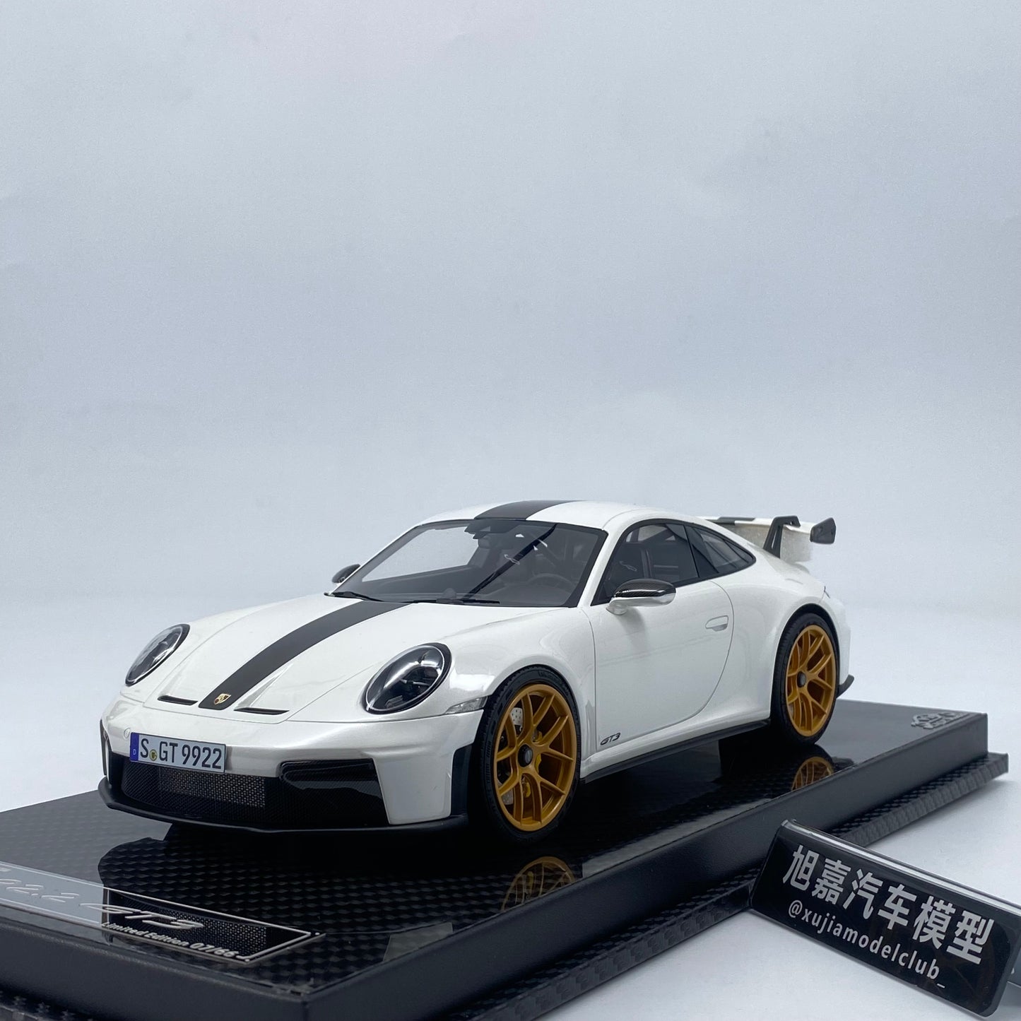 VIP 1/18 Porsche 992.2 GT3 limited edition car model ornaments