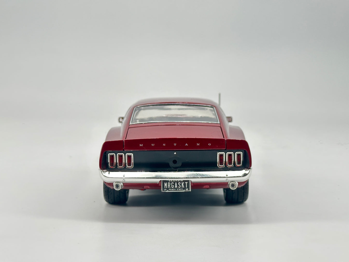 ACME 1/18 Ford Mustang BOSS 429 Red Paint Die Cast Car Model
