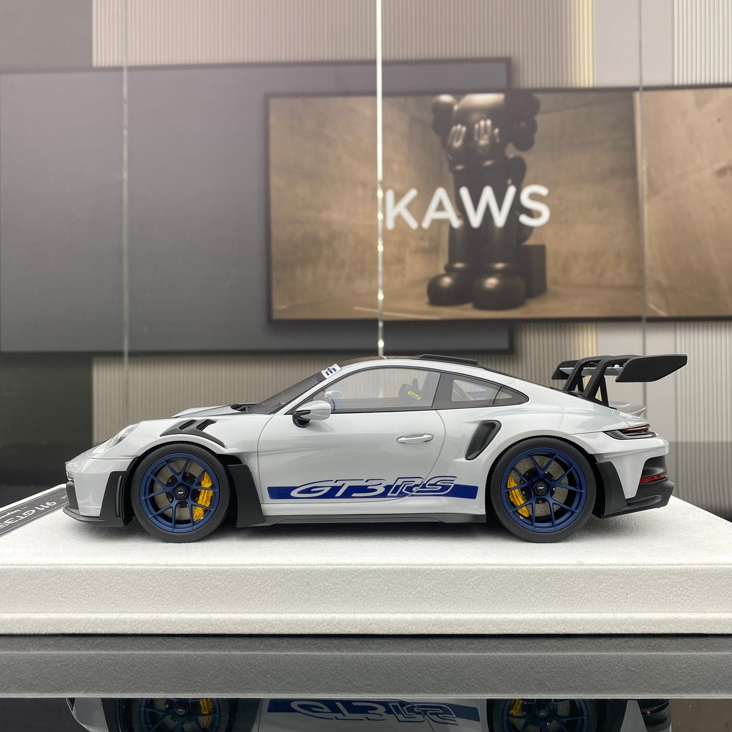 FuelMe 1/18 Porsche 992 GT3RS Nürburgring limited edition simulation car model