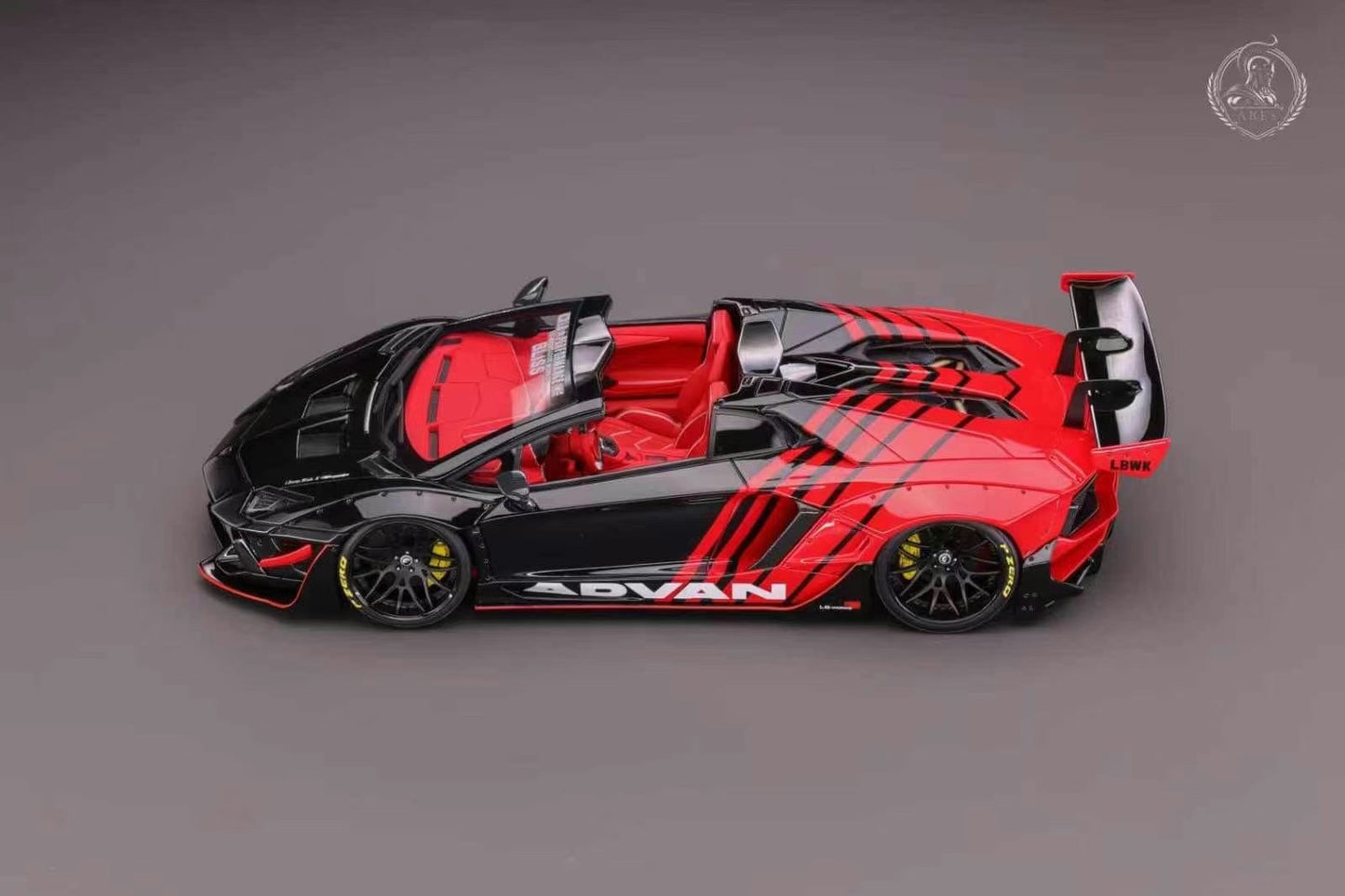pre-sell ARES MODEL 1/18 Lamborghini Aventad 2.0 Roadster limited edition car model