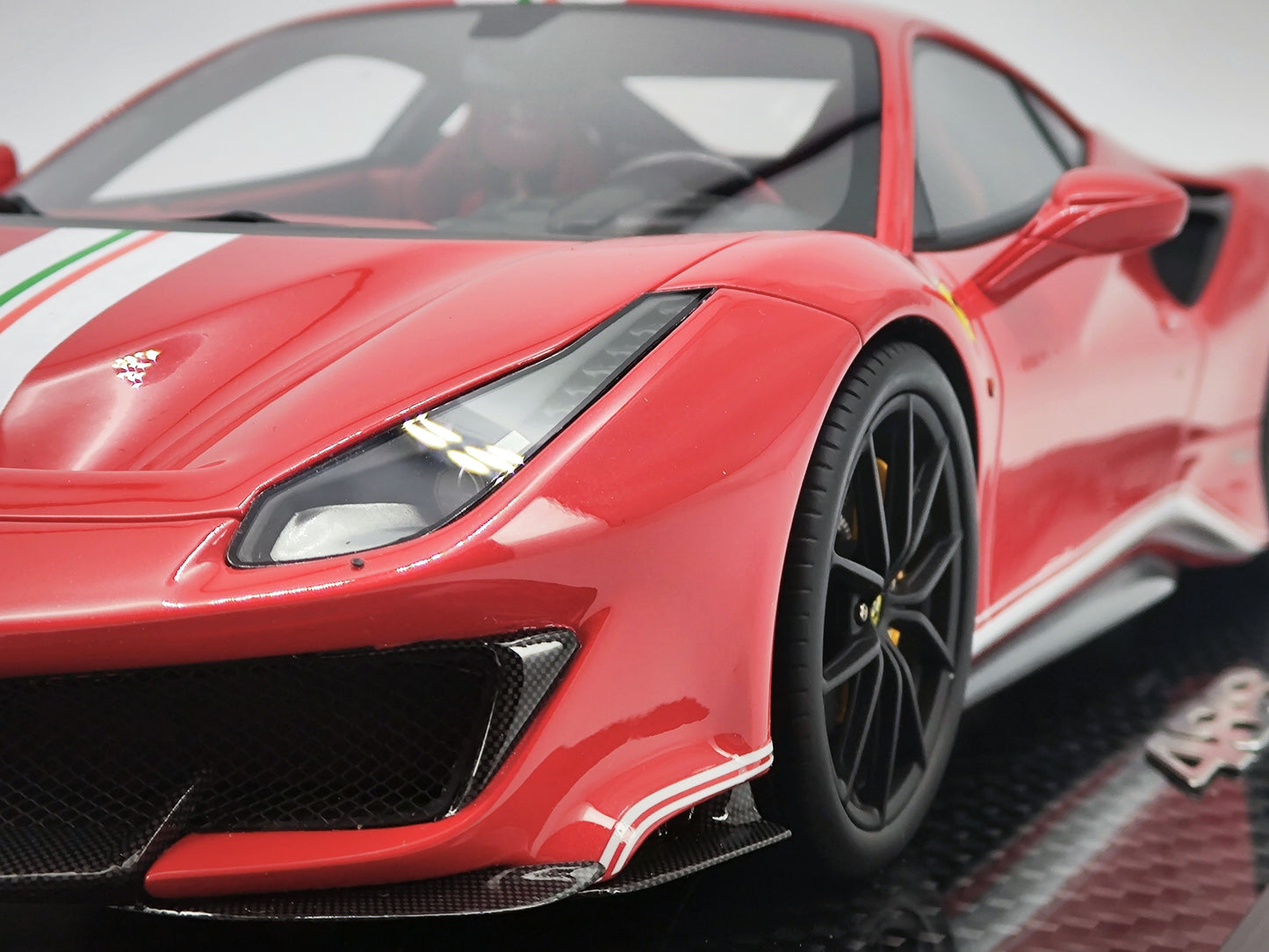 BBR 1/18 Ferrari 488 Pista Standard Red Model Car