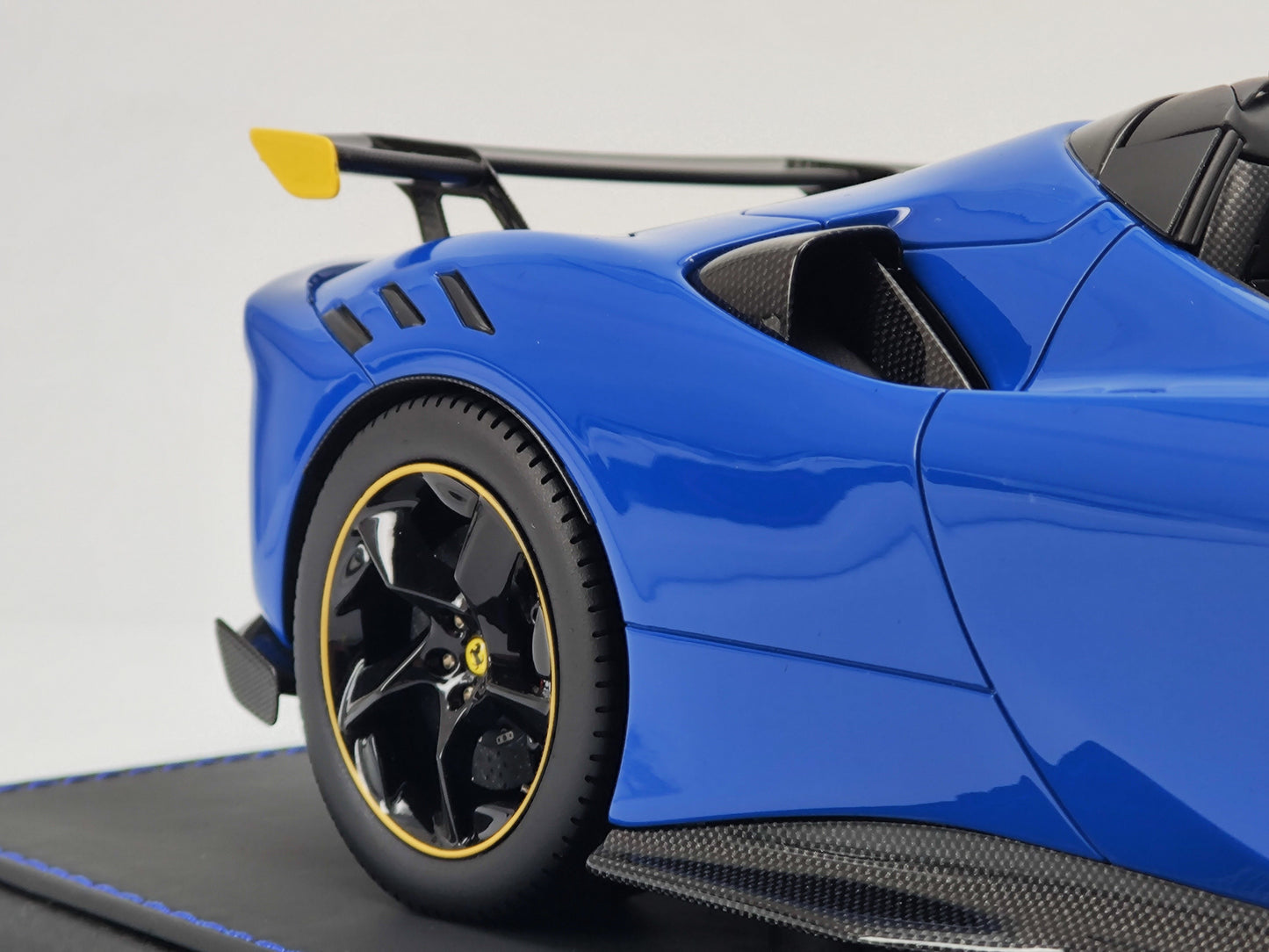 BBR 1/18 Ferrari SF90 XX Spider Blue Resin Closed Model Car