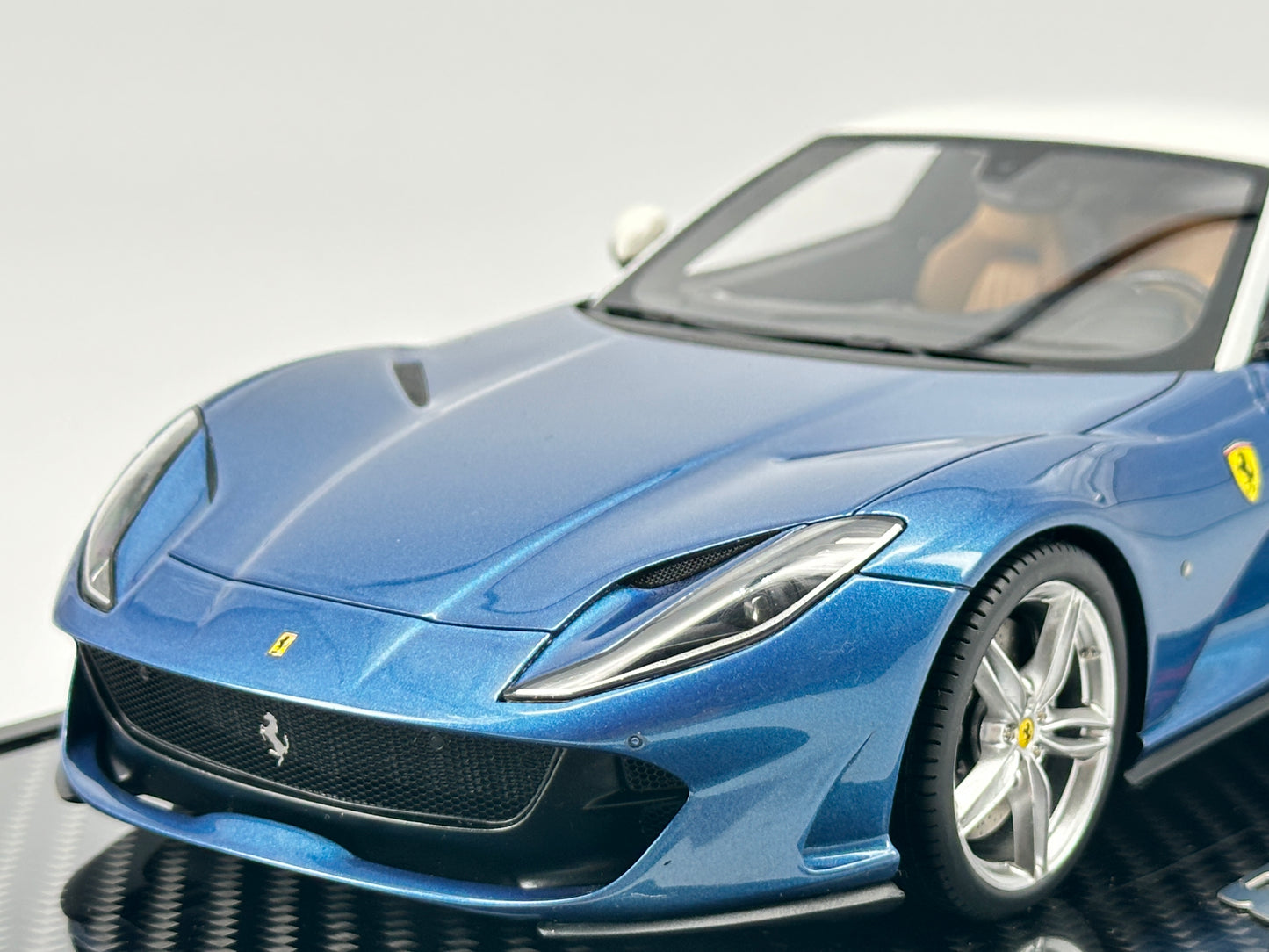 BBR 1/18 Ferrari 812 Superfast Light Metallic Blue Limited Edition Car Model Birthday Gift Ornaments