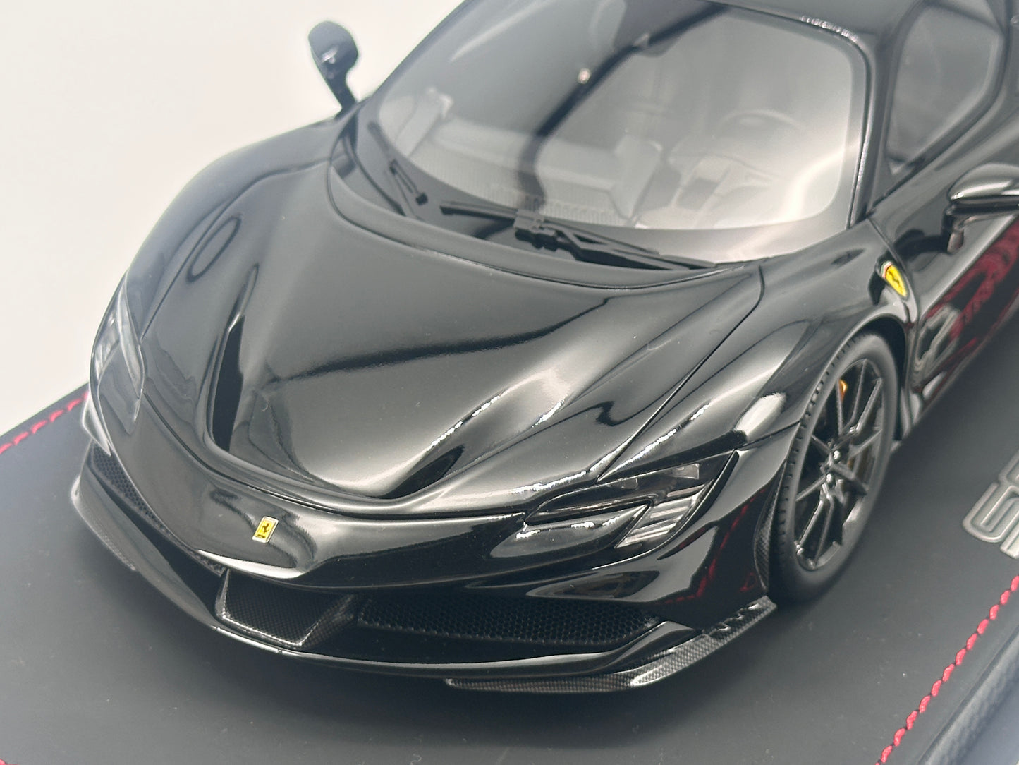 BBR 1/18 Ferrari SF90 Stradale Leather Base Brilliant Daytona Black Simulated Car Model