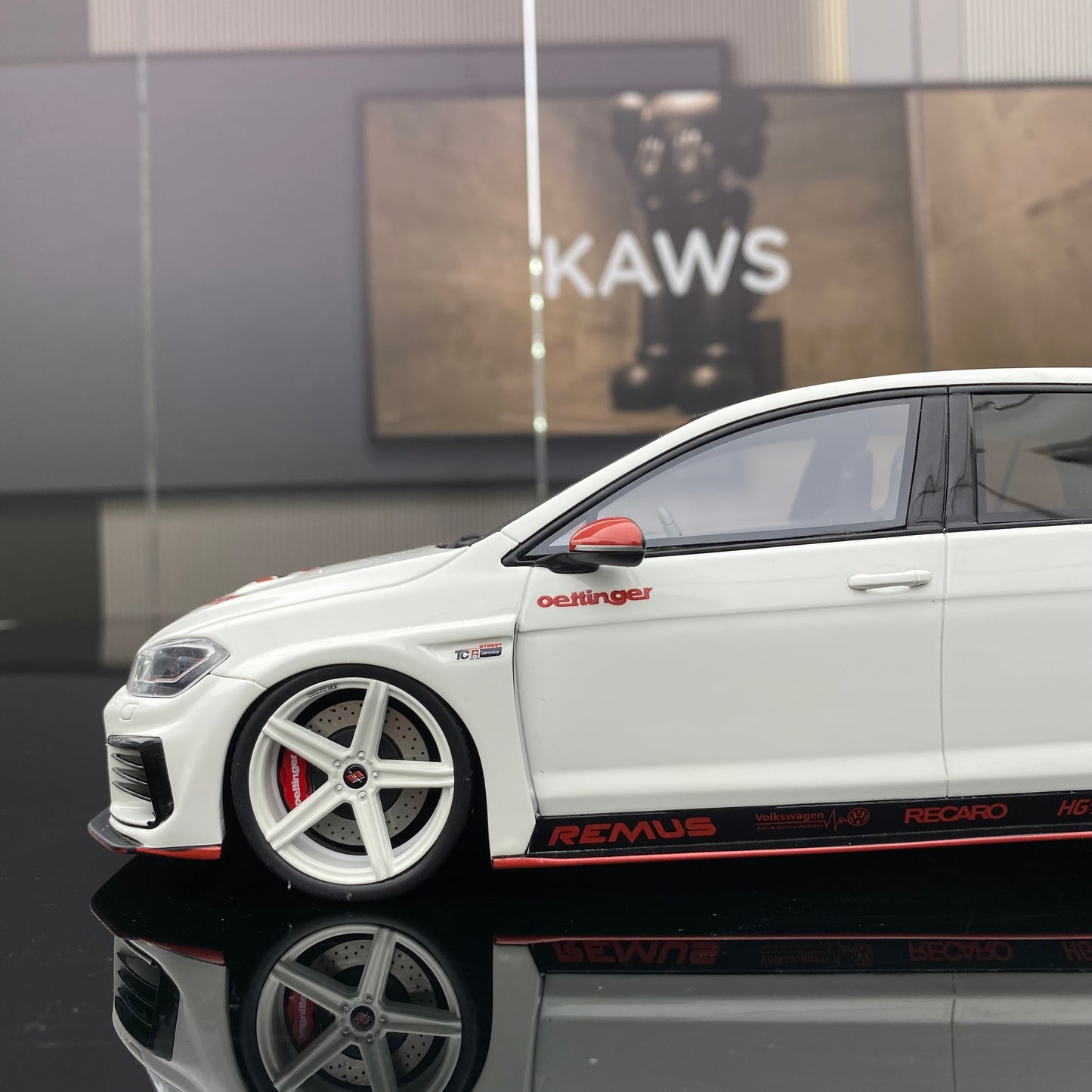 OTTO 1/18 Volkswagen GOLF VII GTI OETTINGER PURE white car model