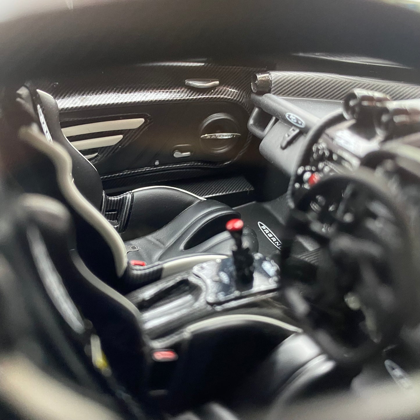 PEAKO 1/18 Pagani Zonda Absolute resin limited edition car model collection ornaments