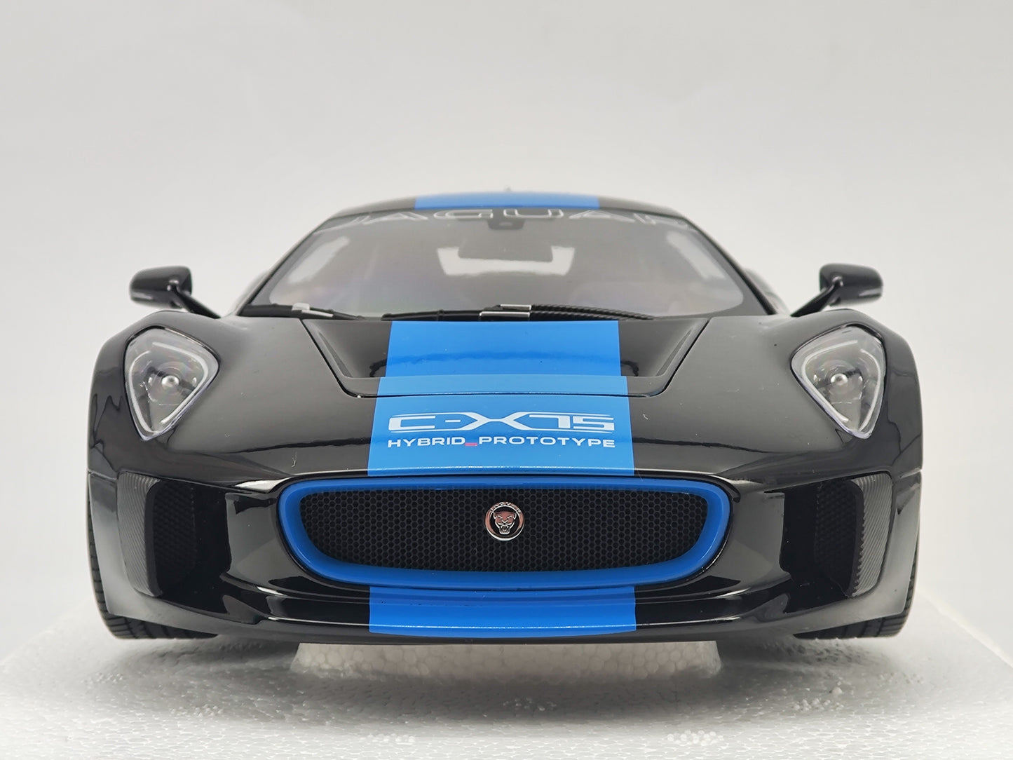 AR 1/18 Jaguar CX75 Light Blue Stripe Alloy Model Car