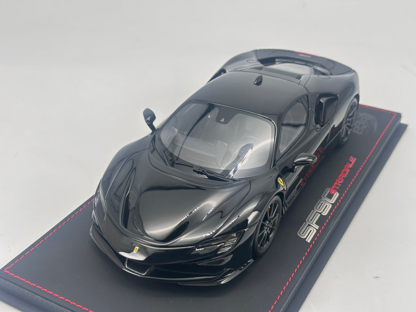 BBR 1/18 Ferrari SF90 Stradale Leather Base Brilliant Daytona Black Simulated Car Model