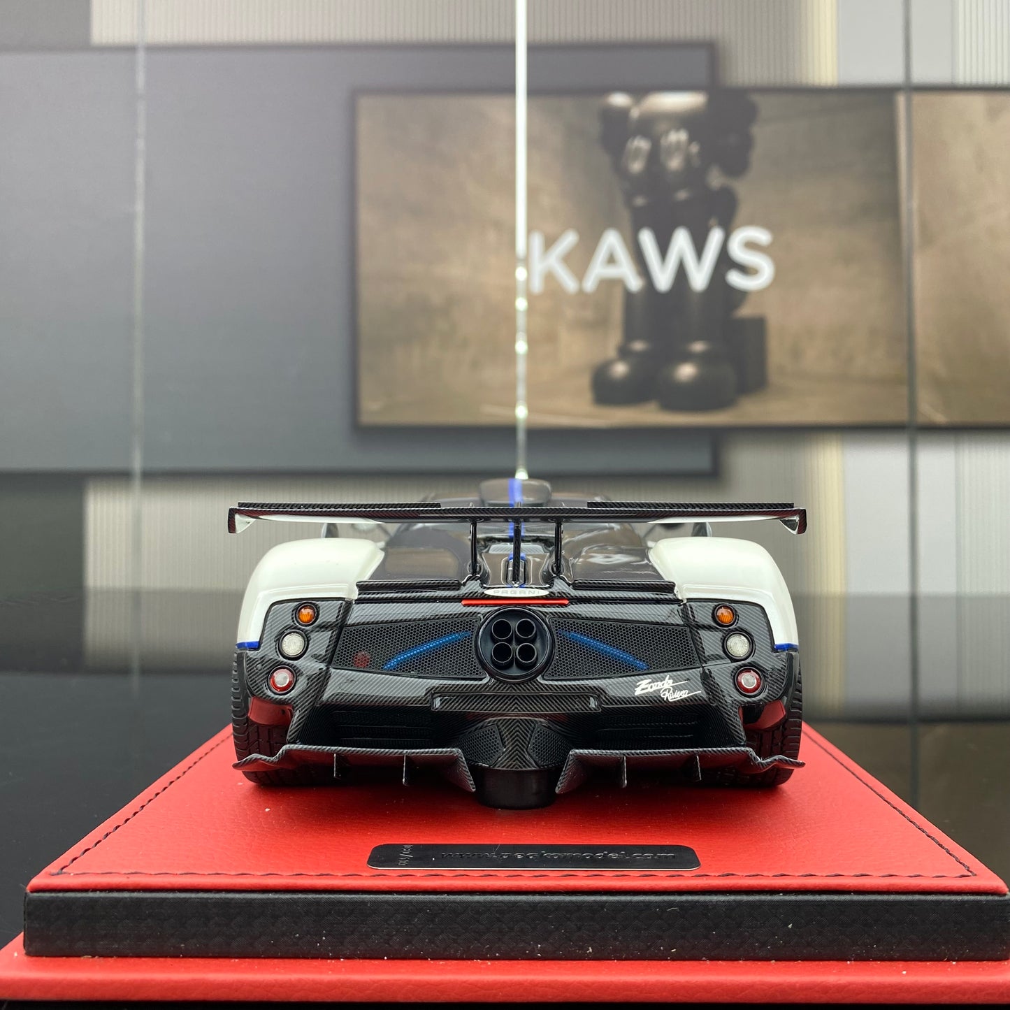 PEAKO 1/18 Pagani Zonda Riviera white limited edition car model ornament