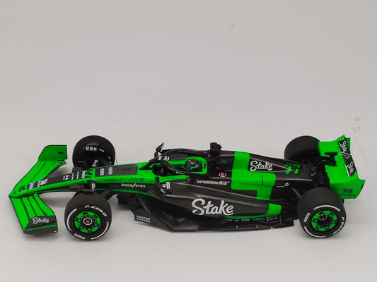 MINICHAMPS 1/18 STAKE F1 TEAM KICK SAUBER C44-VALTTERI BOTTAS Black-Green Livery Alloy Car Model 117240177