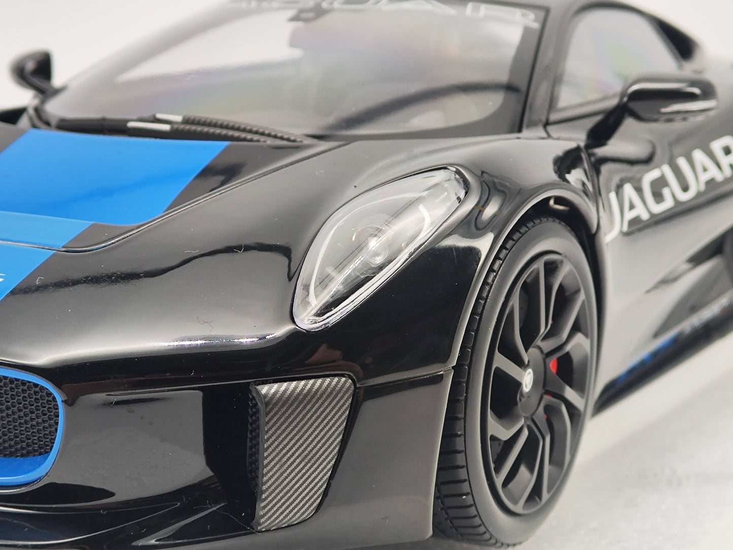 AR 1/18 Jaguar CX75 Light Blue Stripe Alloy Model Car