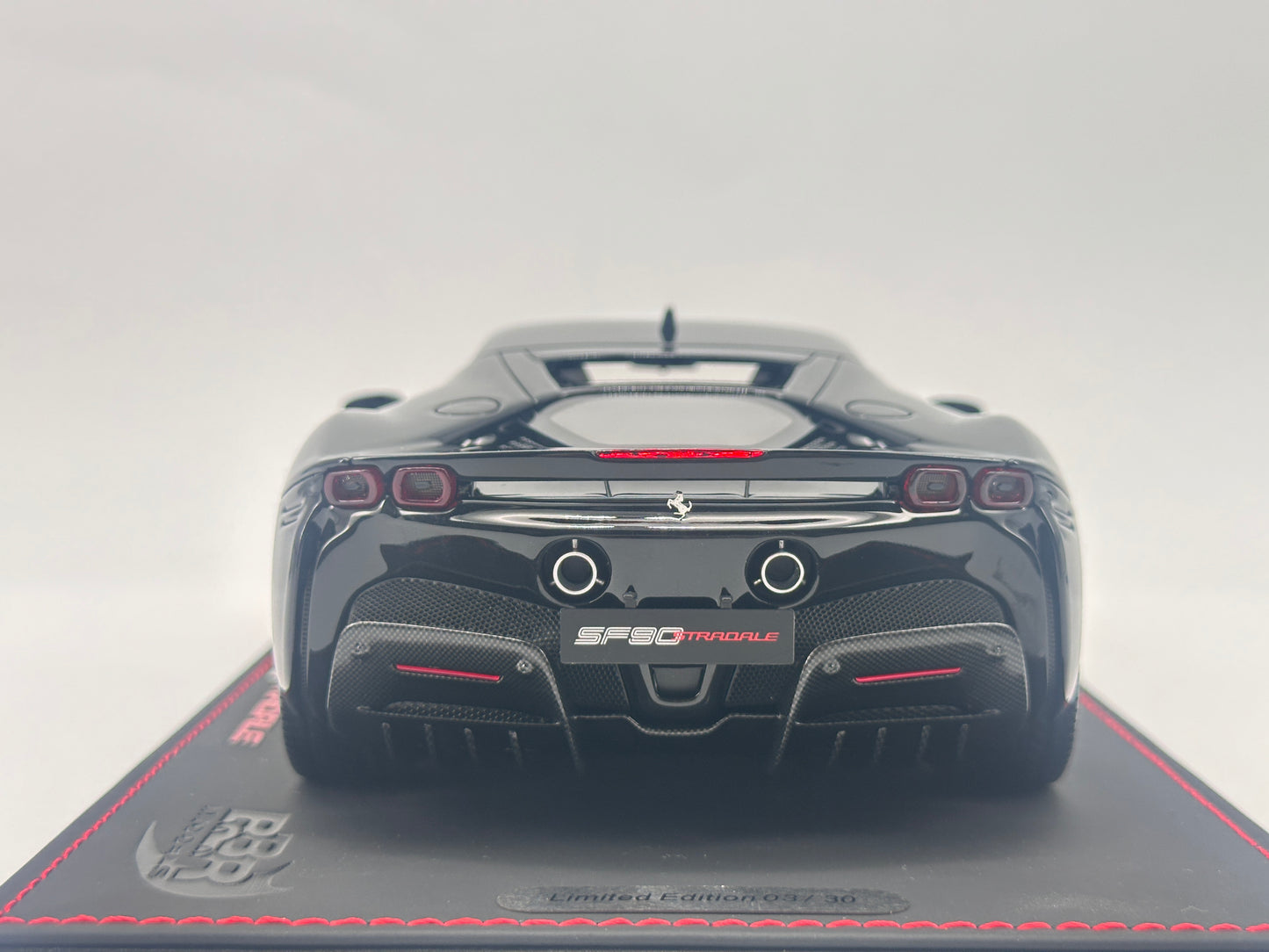 BBR 1/18 Ferrari SF90 Stradale Leather Base Brilliant Daytona Black Simulated Car Model