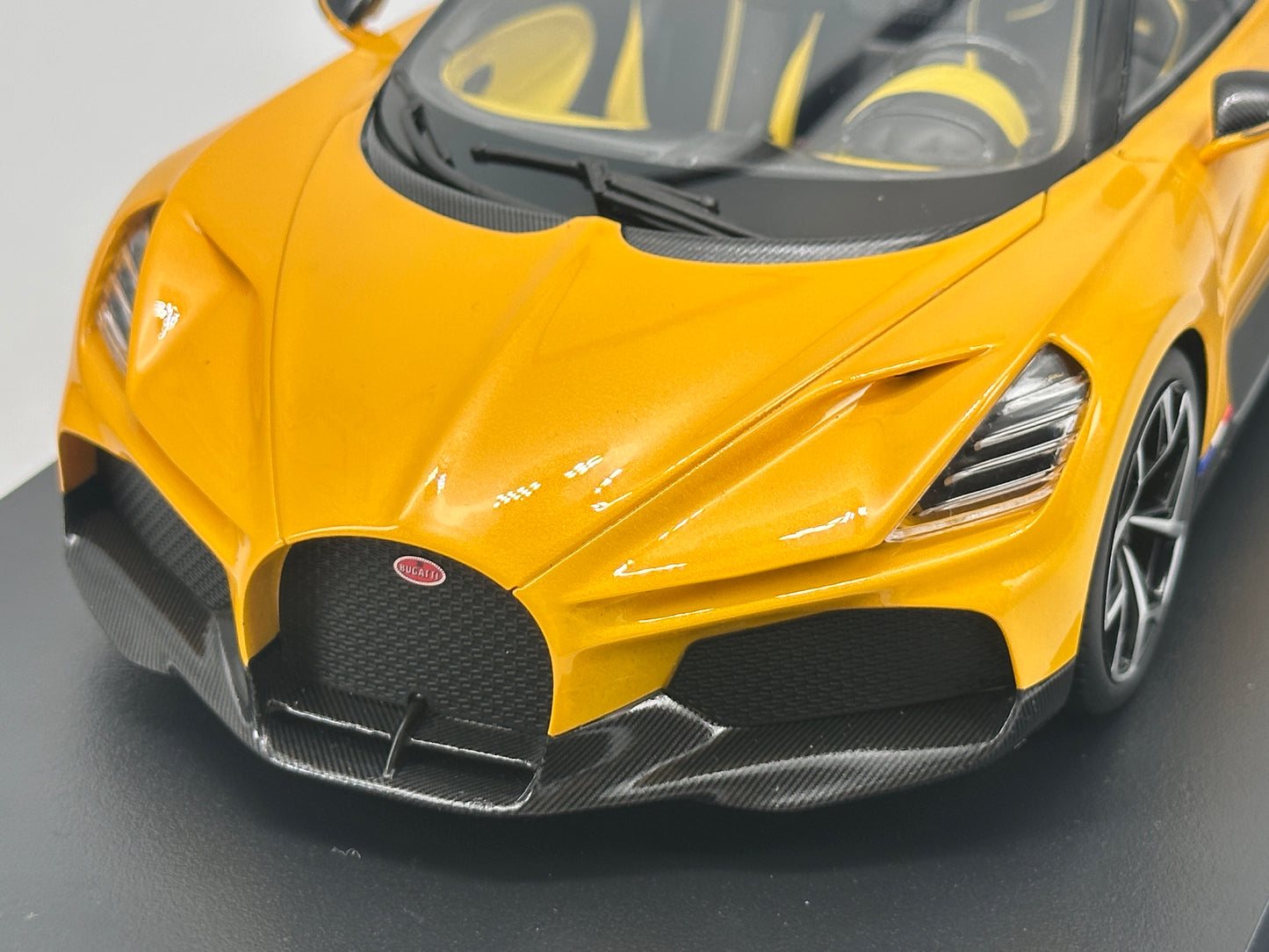 TOPSPEED 1/18 Bugatti W16 Mistral Yellow Resin Car Model