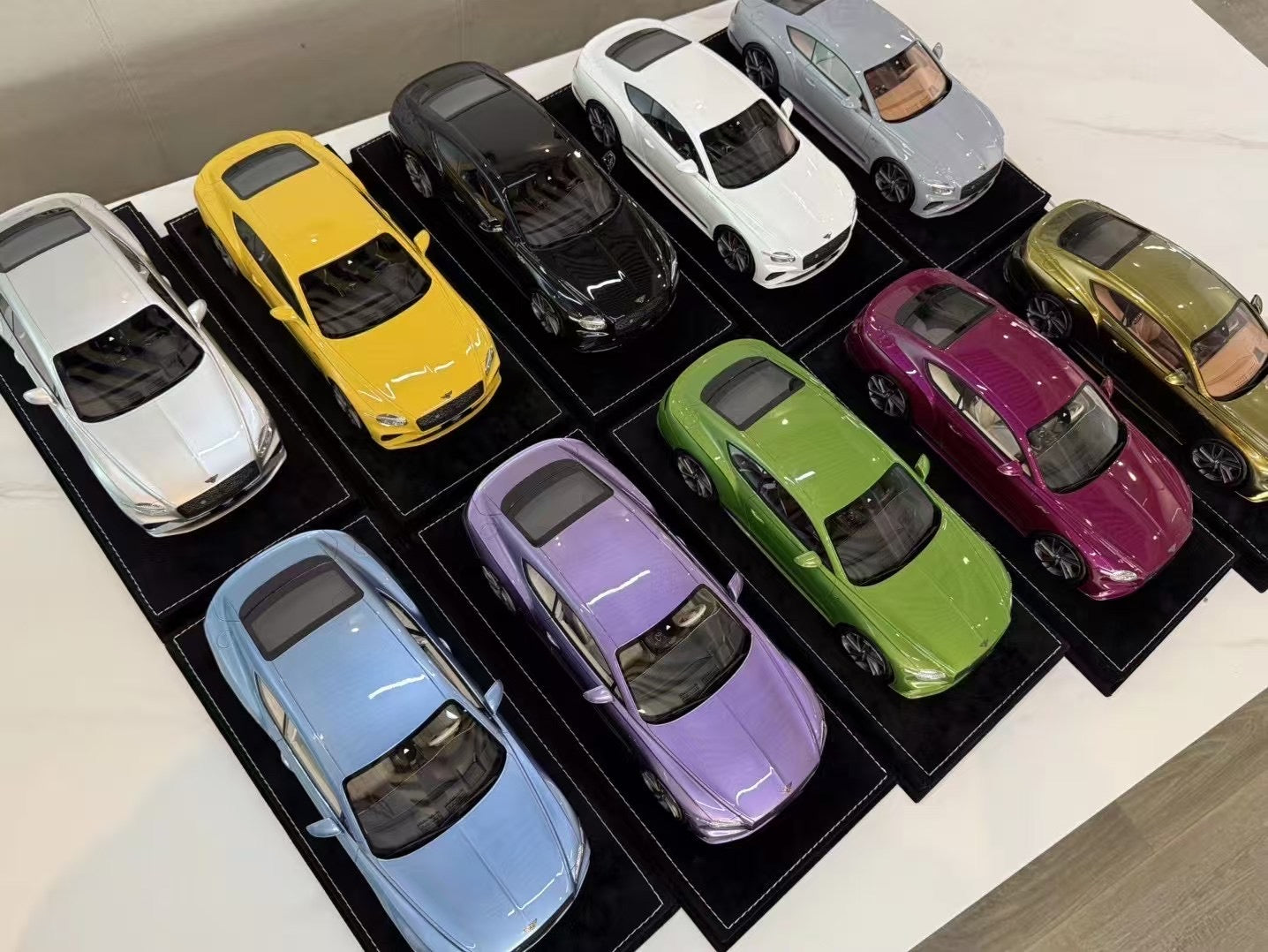 HH Model 1/18 New Bentley Continental GTS Limited Edition Car Model Ornaments