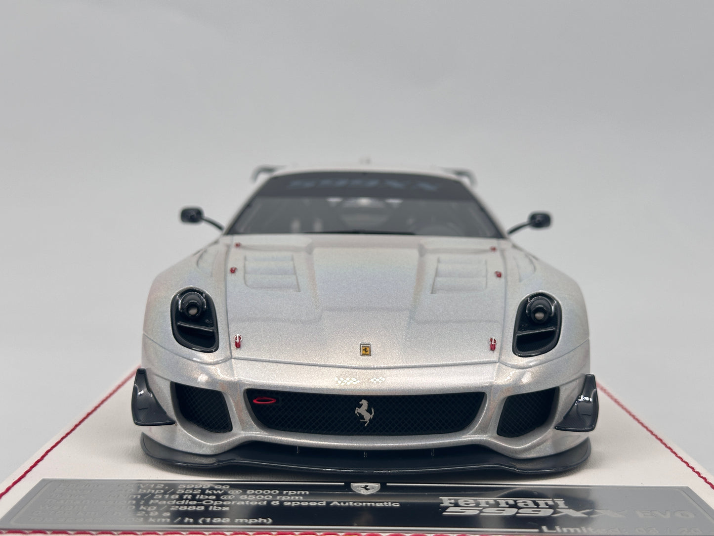 DG 1/18 Ferrari 599 XX EVO in Chameleon White, Simulation Model Car