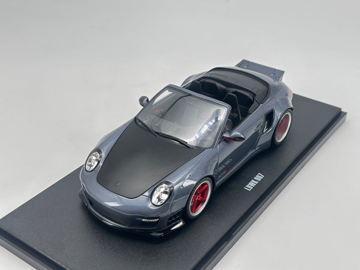 GT Spirit 1/18 Porsche 997 Gray Resin Car Model