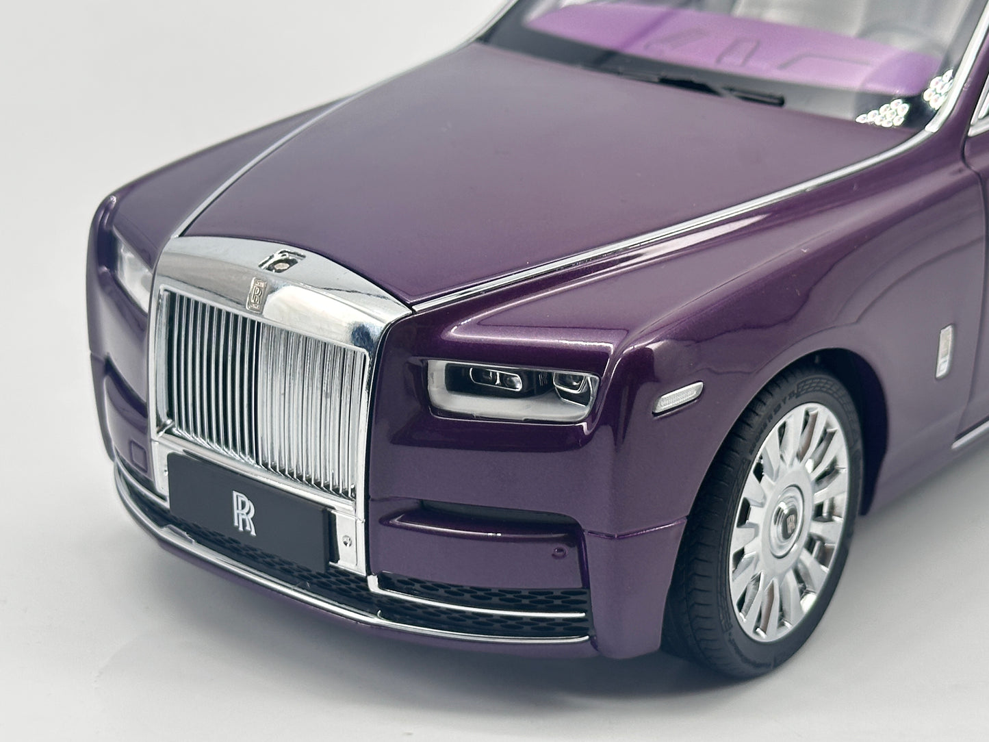 ZP 1/18 Rolls-Royce Phantom Pearlescent Purple Alloy Car Model