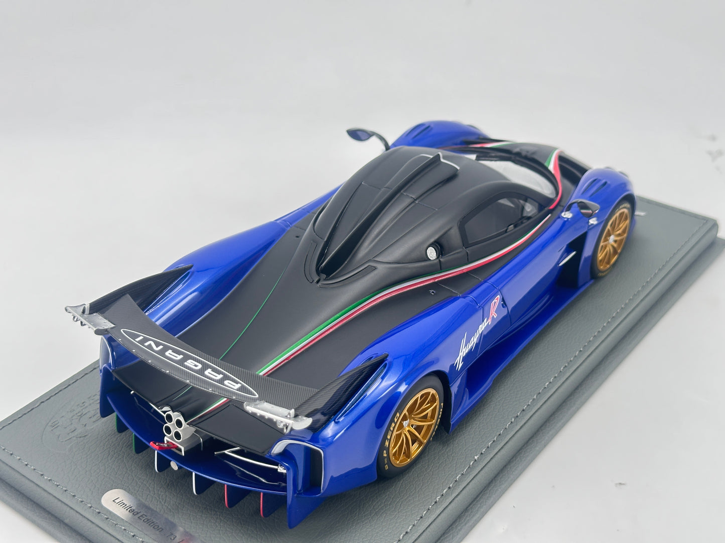 BBR 1/18 Pagani Huayra R Blue Resin Model Car