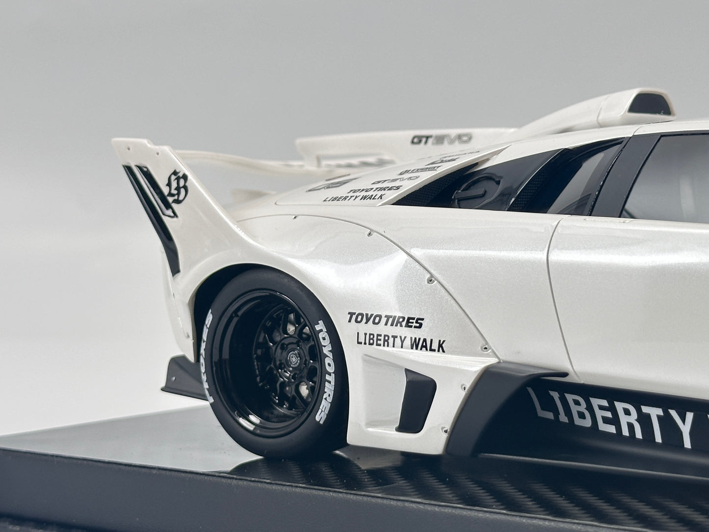 VIP 1/18 Lamborghini Murcielago GT EVO Pearl White Resin Model VIP171