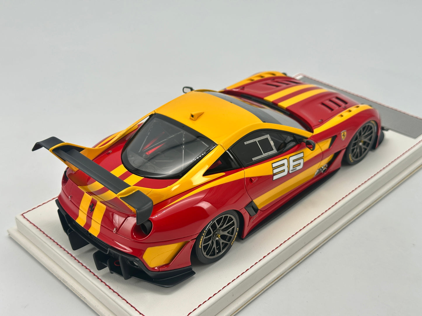 DG 1/18 Ferrari 599 XX Evo #36 Red Resin Car Model Ornaments