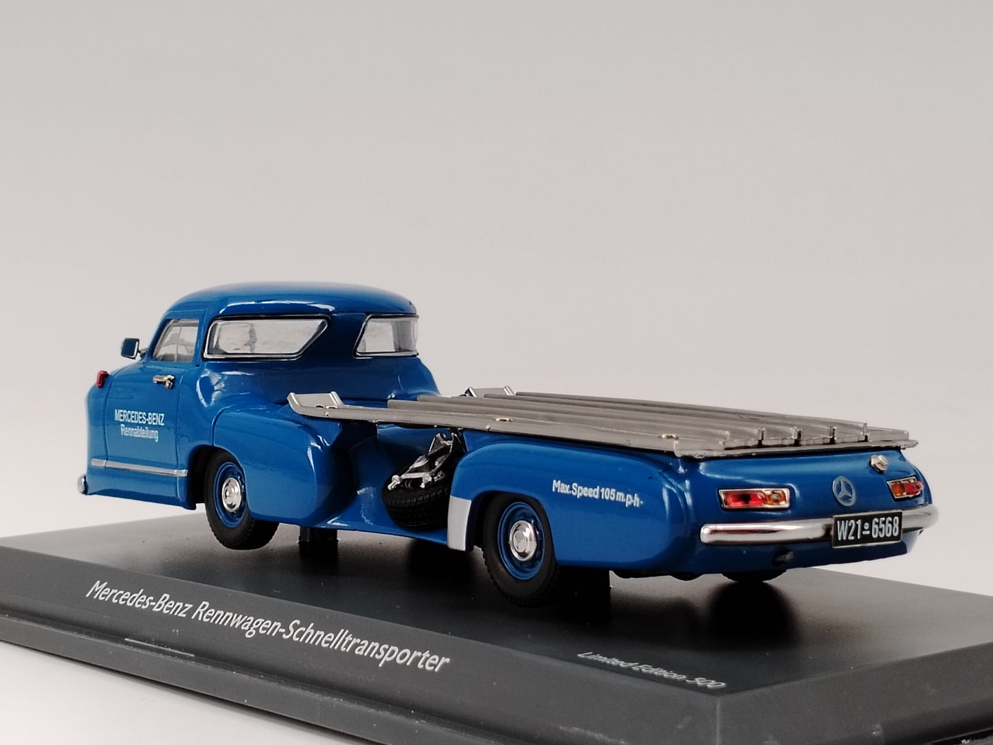 Schuco 1/43 Mercedes Benz 1955 Blue Wonder Blue Car Model