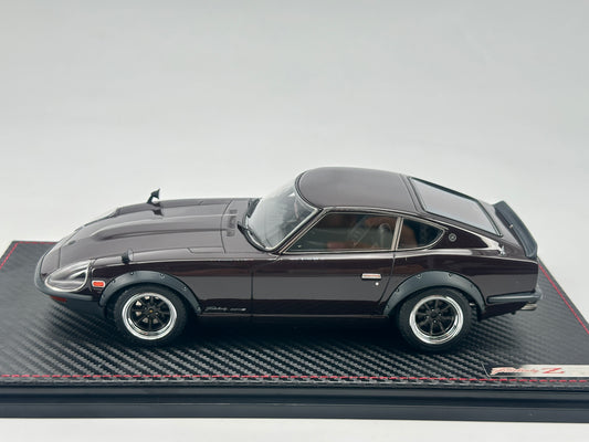 Ignition Model 1/18 Nissan Fairlday 240ZG HS30) with engine wine red brown simulation car model ornaments