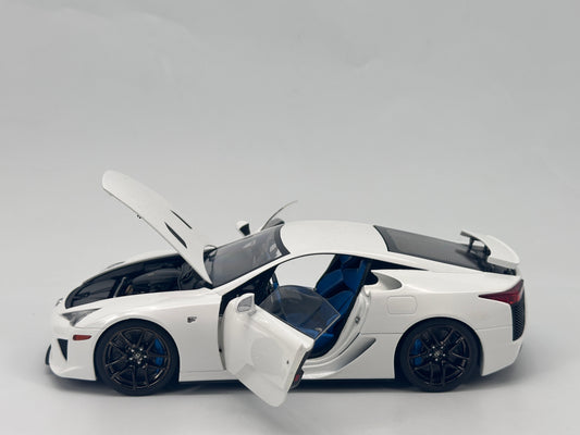 WELL 1/18 Lexus LFA White Alloy Car Model
