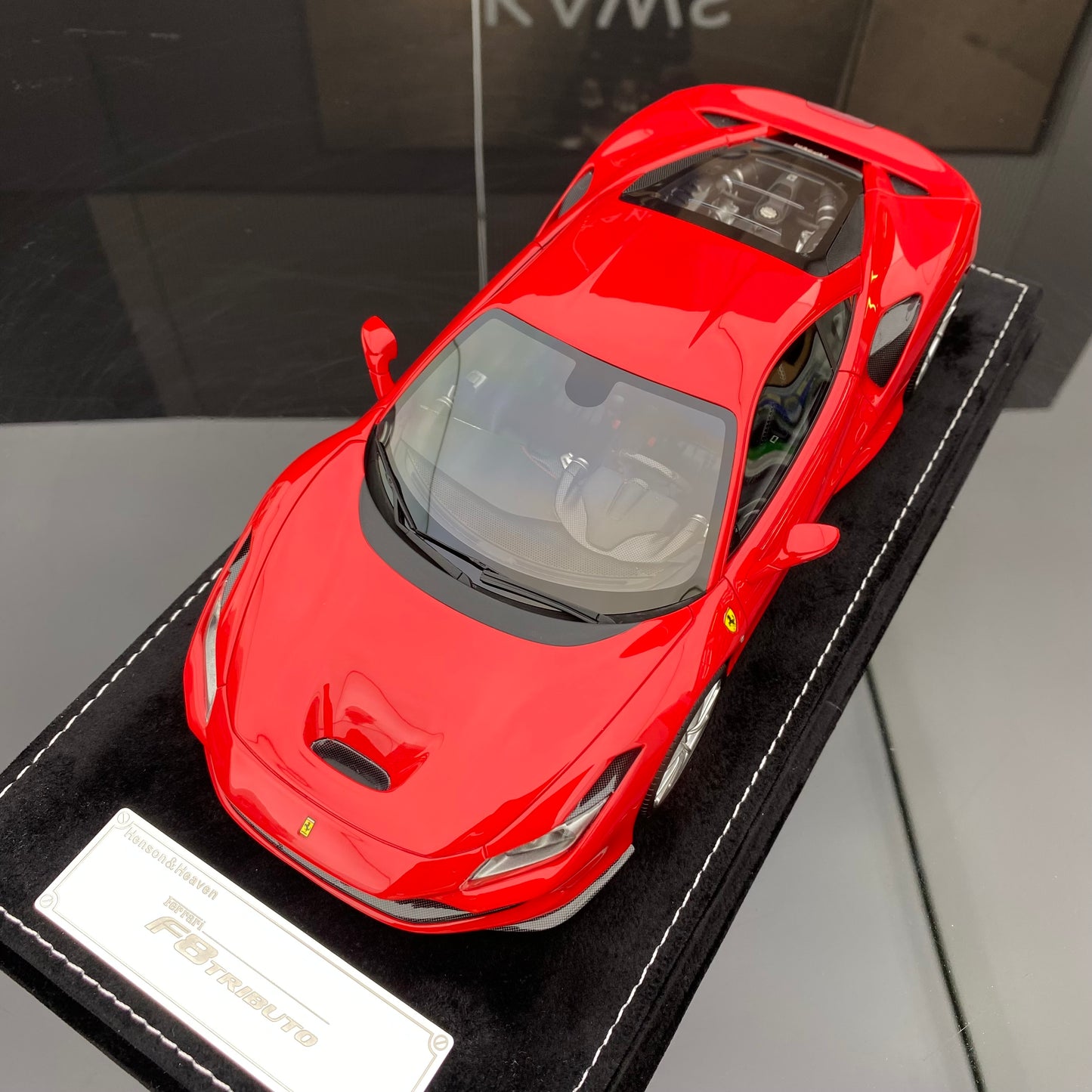 Adorno de coche Ferrari F8 Standard Red de edición limitada, modelo HH 1/18