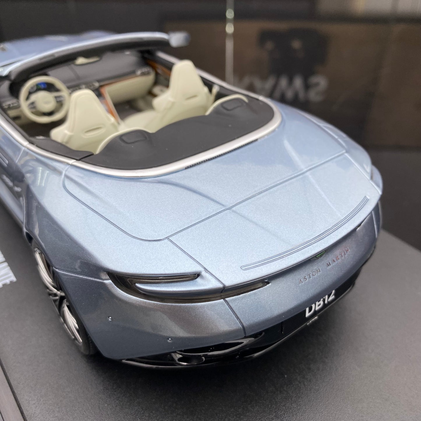 GT spirit 1/18 Aston Martin DB12 convertible simulation car model GT479