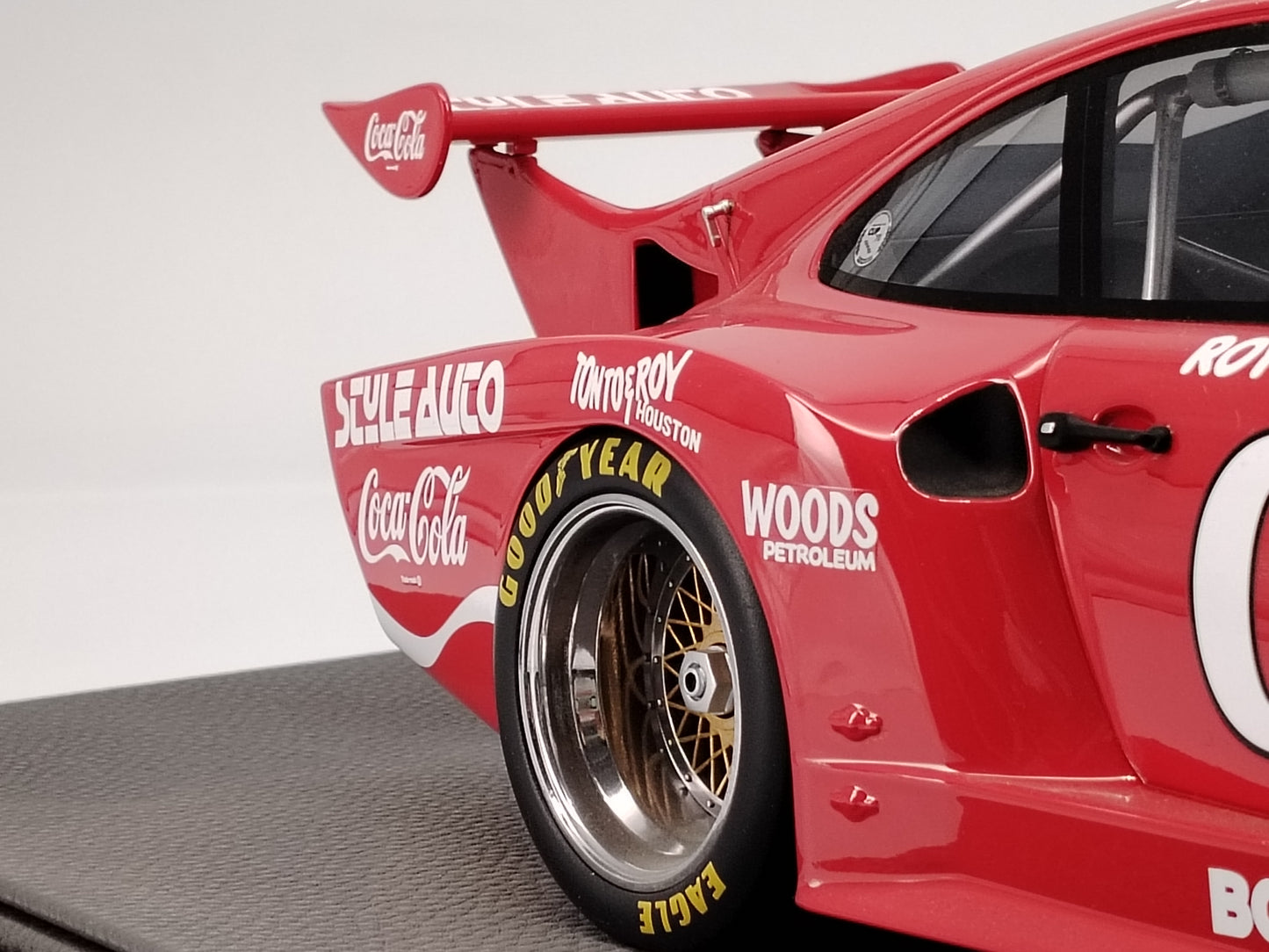 Top Marques 1/12 Porsche 935 K3 Apple Simulation Model Car