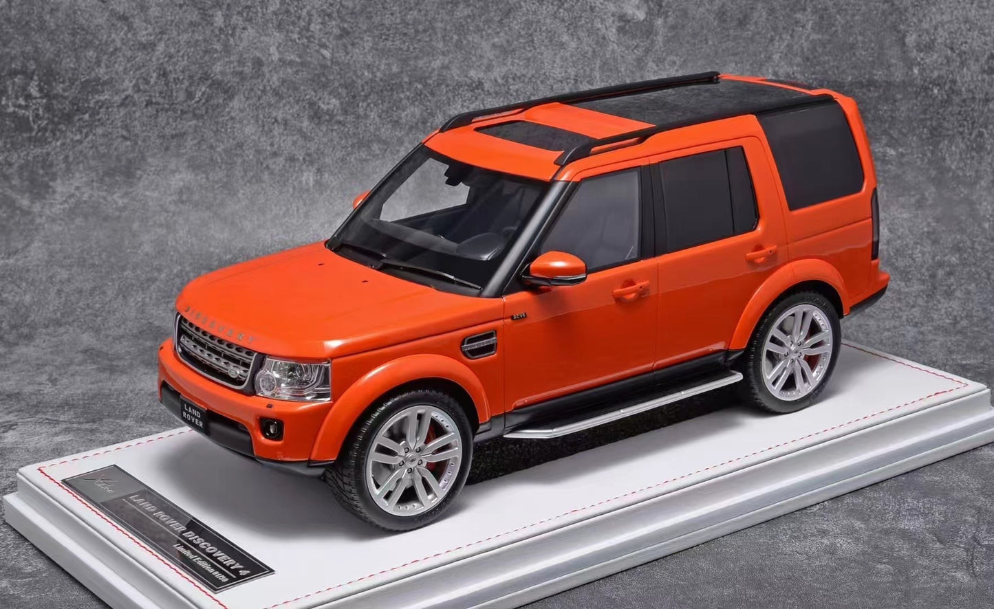 IVY 1/18 Land Rover Discovery 4 Off-road Vehicle Land Rover Discovery 4 Model