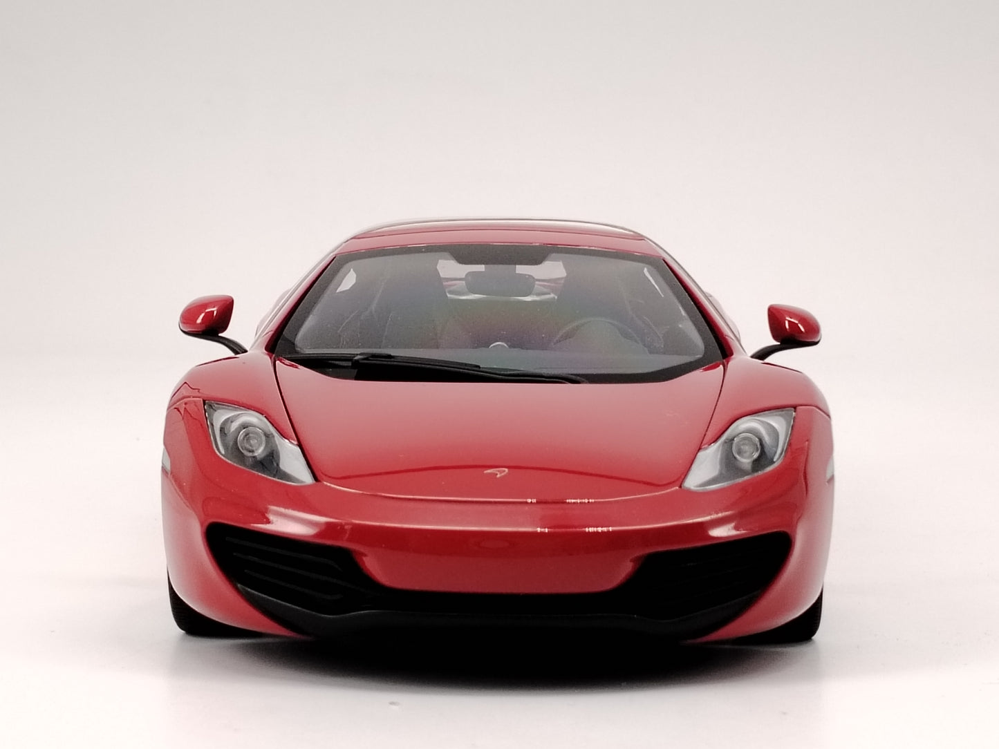 AUTO Art 1/18 McLaren 12C red AA219 out of print car model!