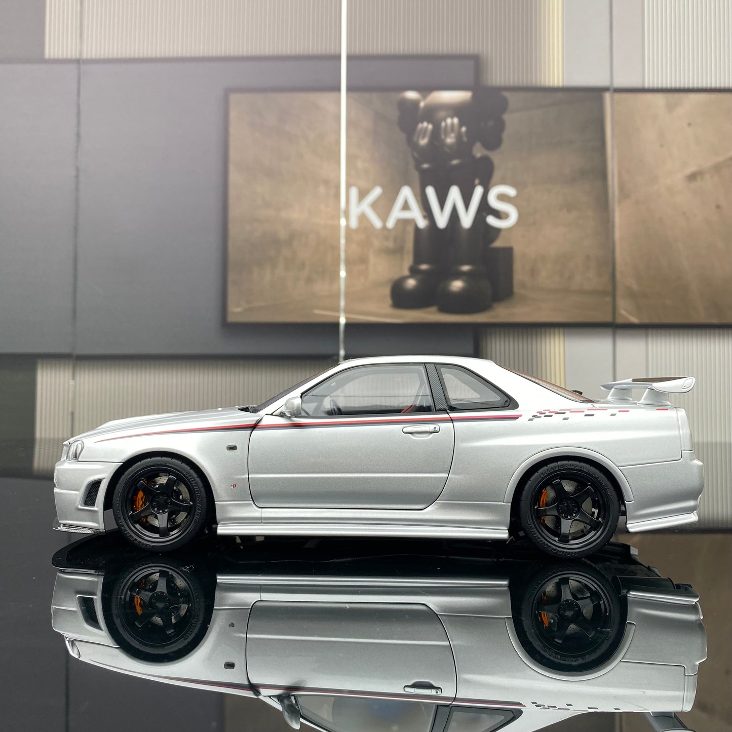 MOTORHELIX 1/18 NISMO SKYLINE GT-R (R34) NISMO CUSTOMIZED alloy full-open simulation car model