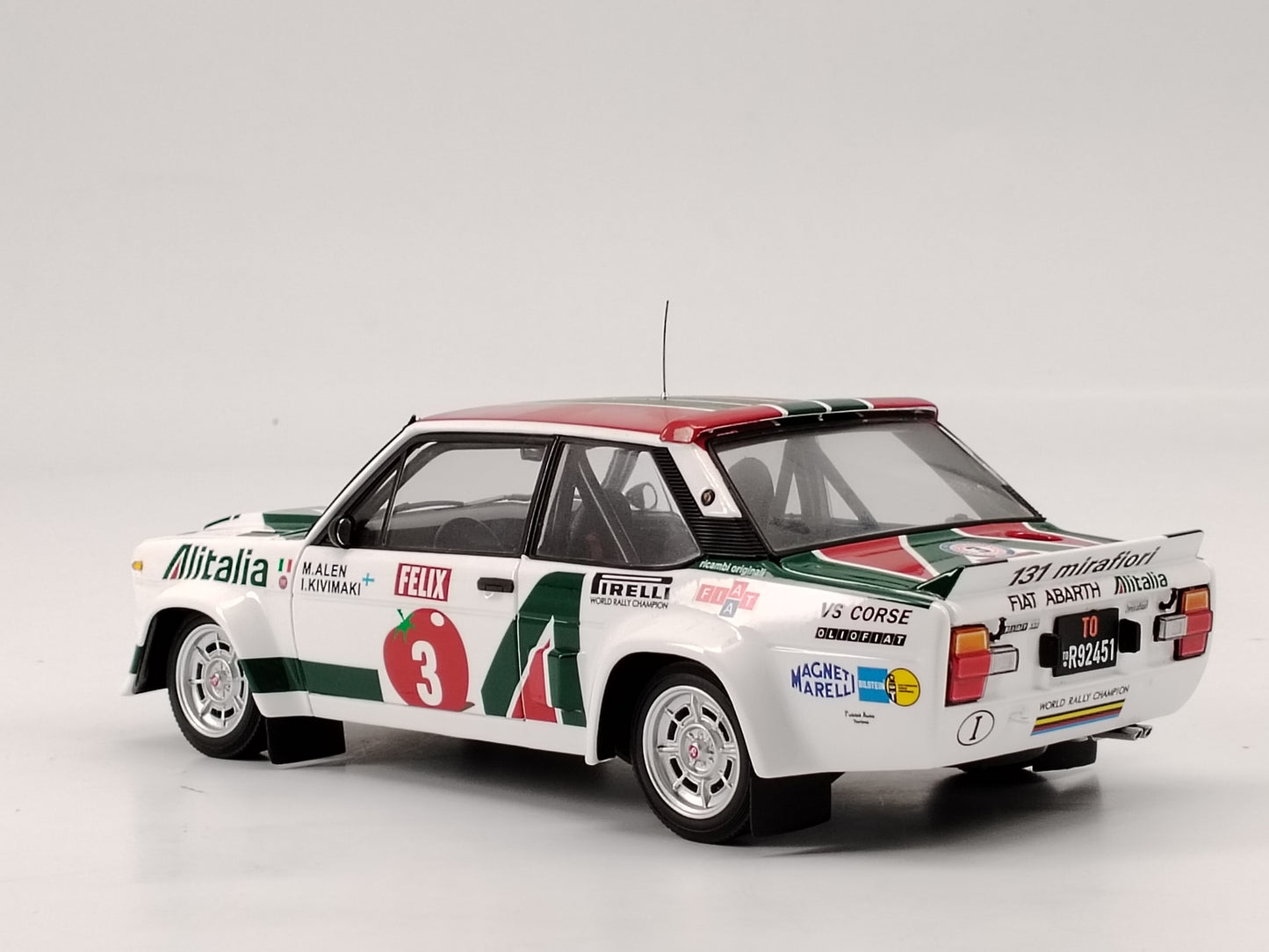 Kyosho 1/18 Fiat 131 ABARTH RALLY simulation modelcars ornaments