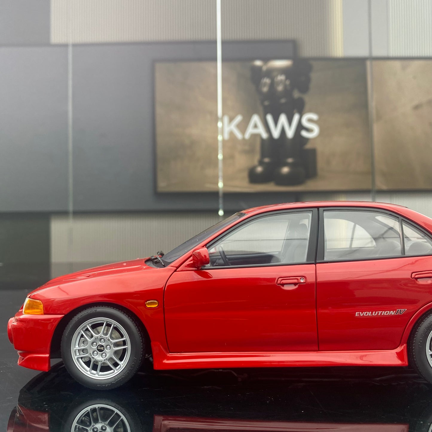 MOTORHELIX 1/18 Mitsubishi Lancer Evolution IV Palma Red Alloy Car Model