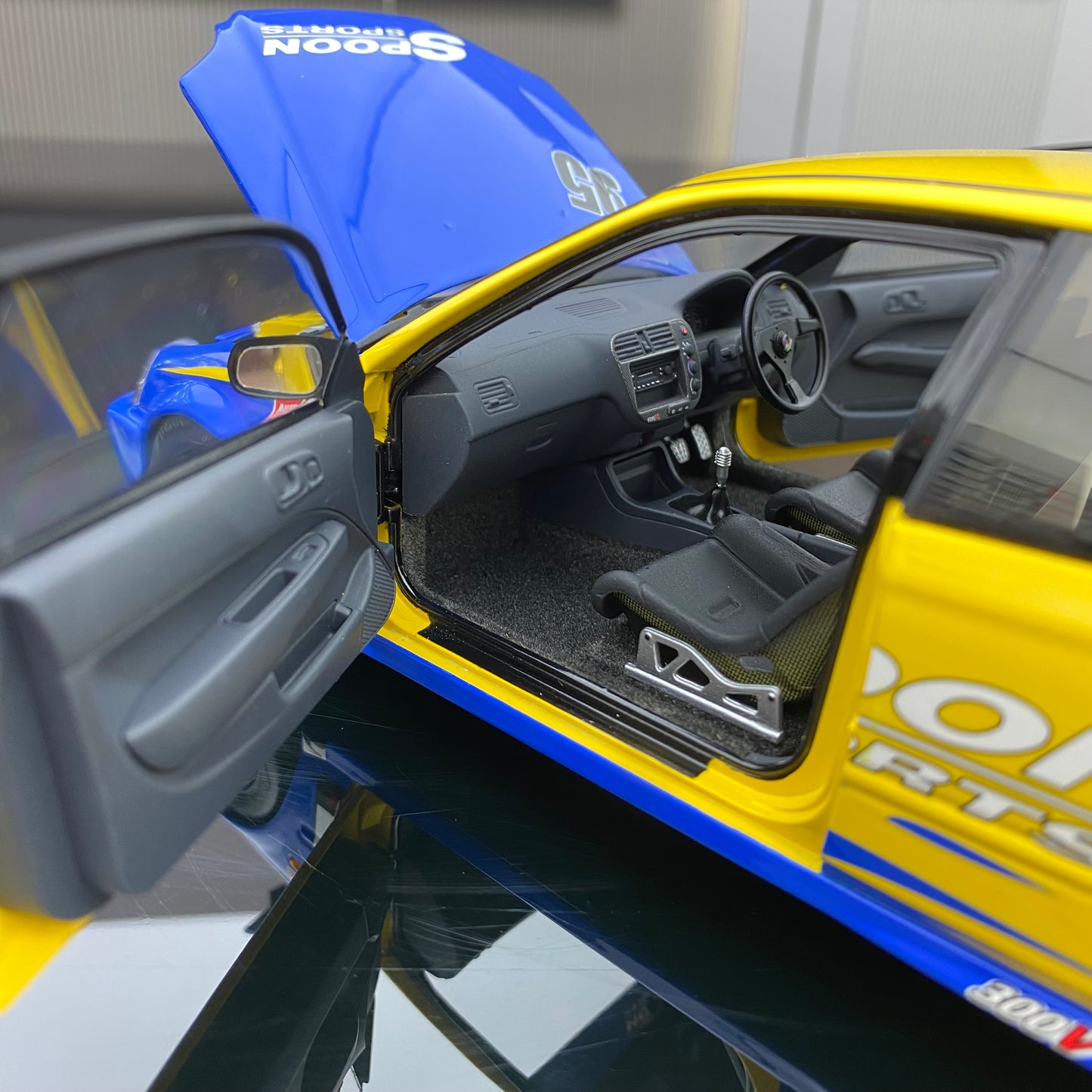 MOTORHELIX MH 1/18 Honda Civic Type R(EK9) alloy full-open simulation model