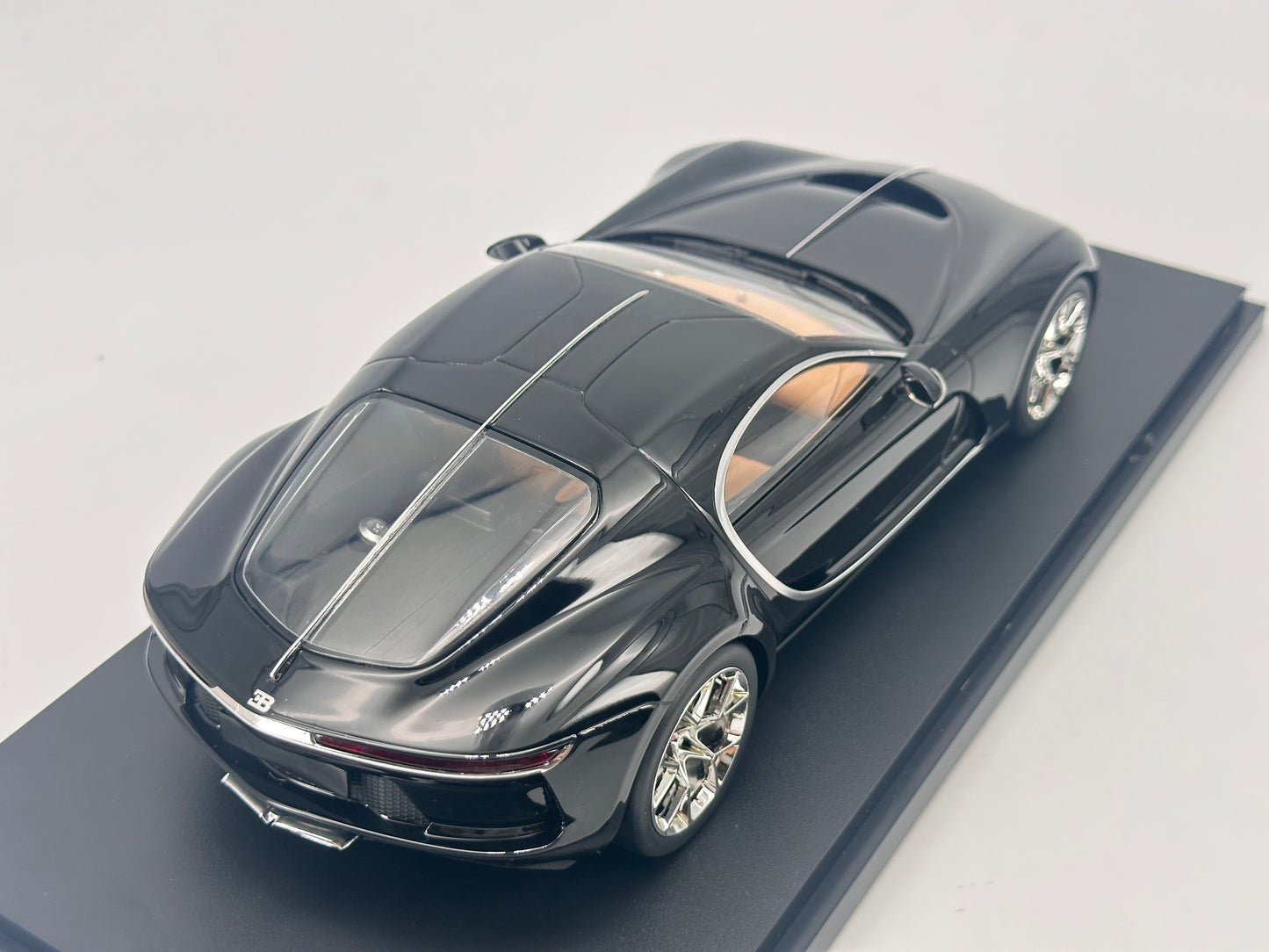 TOPSPEED 1/18 Bugatti Atlantic Concept Nocturne Black Resin Car Model