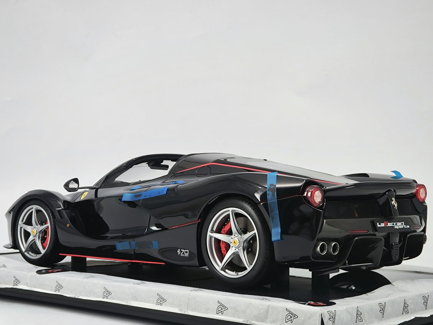 Amalgam 1/8 Ferrari LaFerrari Convertible Black High-end Simulation Car Model Ornaments