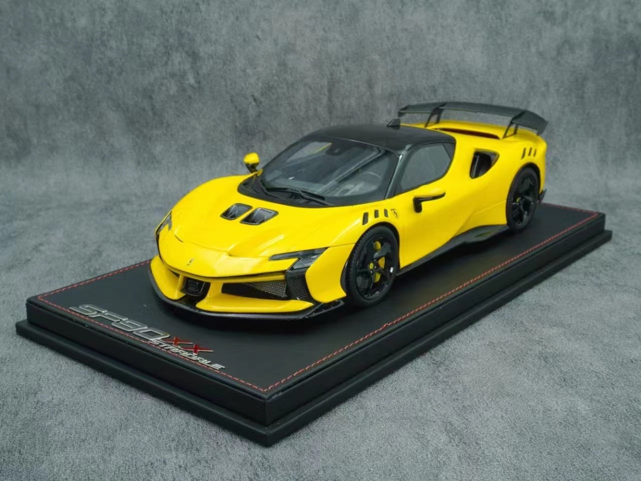 STRADA MODELLO 1/18 Ferrari SF90XX Simulation Model Car Ornaments Gift