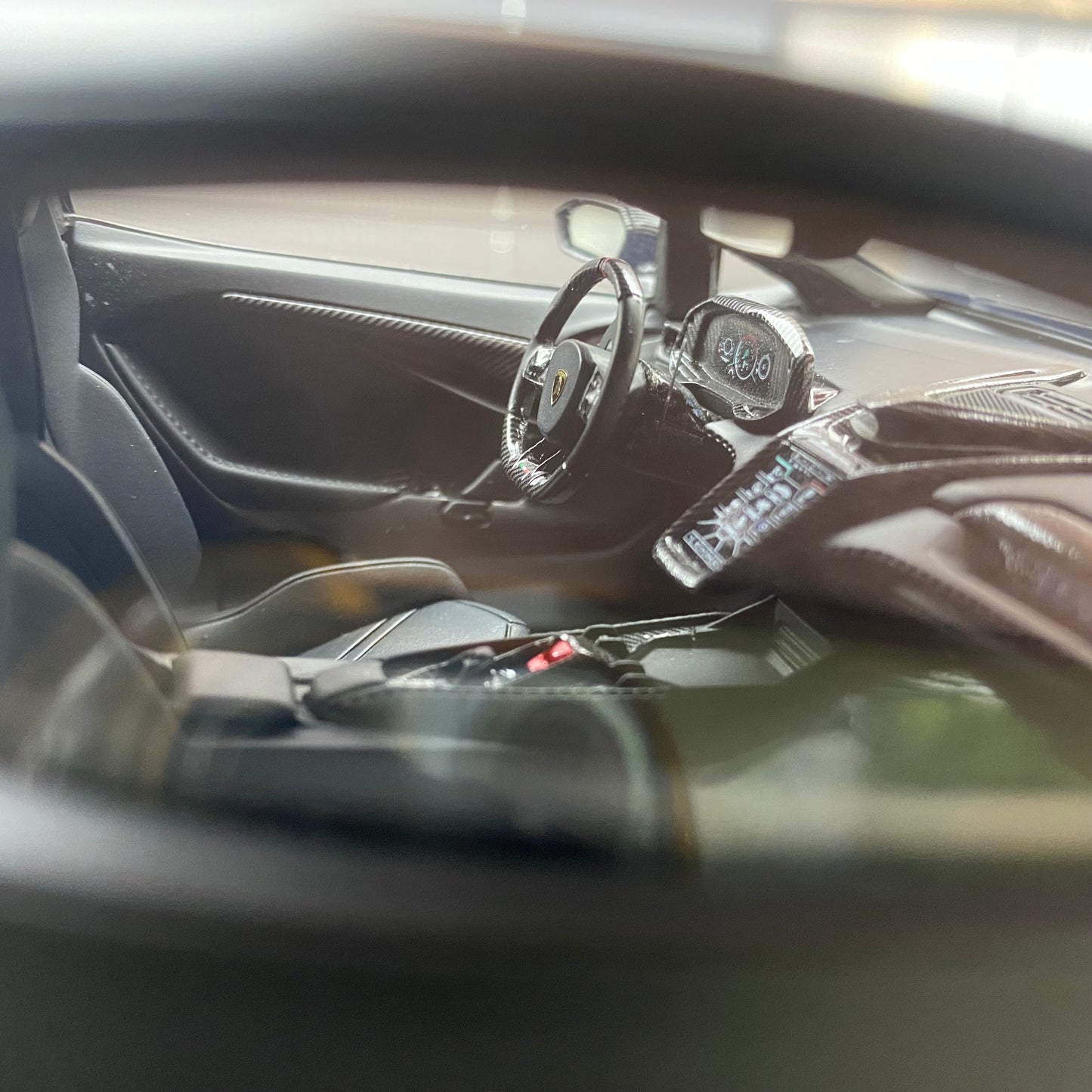 Adorno de modelo de coche de edición limitada Lamborghini Reveulto RUNNER 1/18