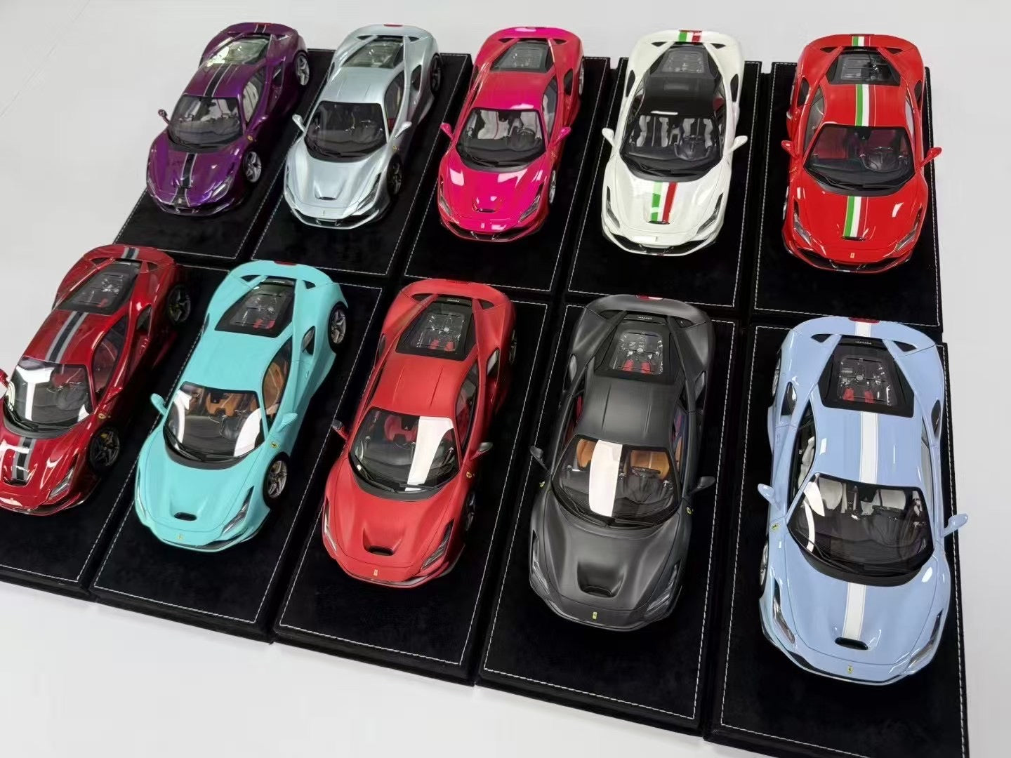 HH Model 1/18 Ferrari F8 Tributo Limited Edition Simulation Model Car Model