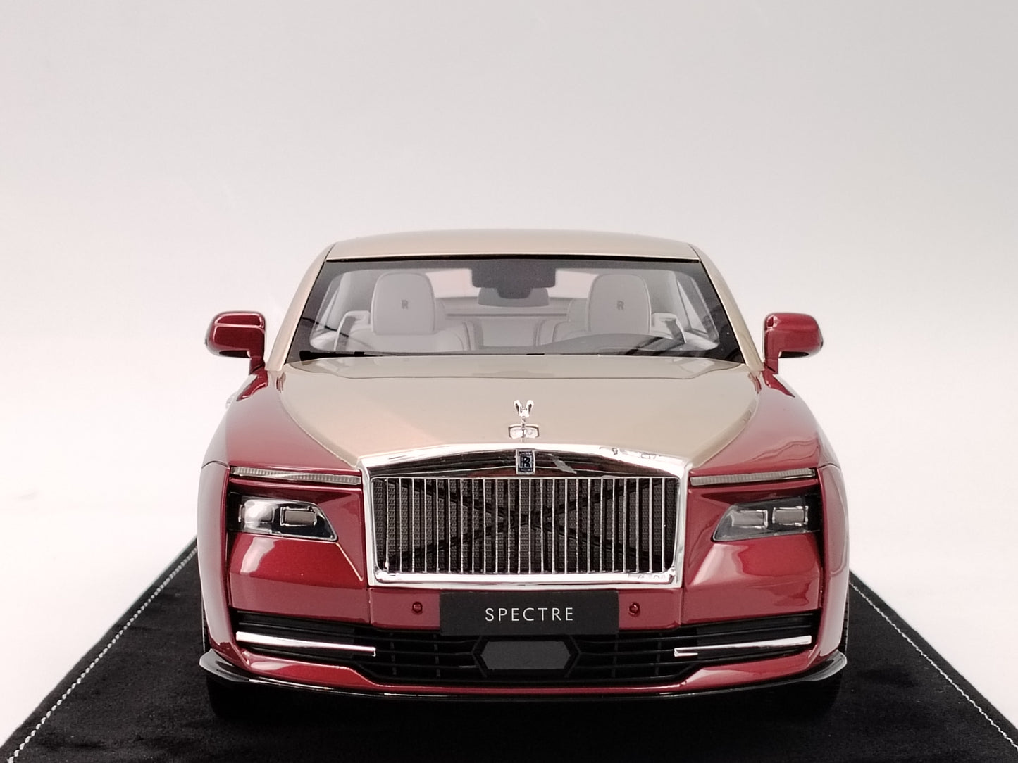 HH Model 1/18 Rolls-Royce Spectre Cherry Red/Champagne Gold Simulation Car Model