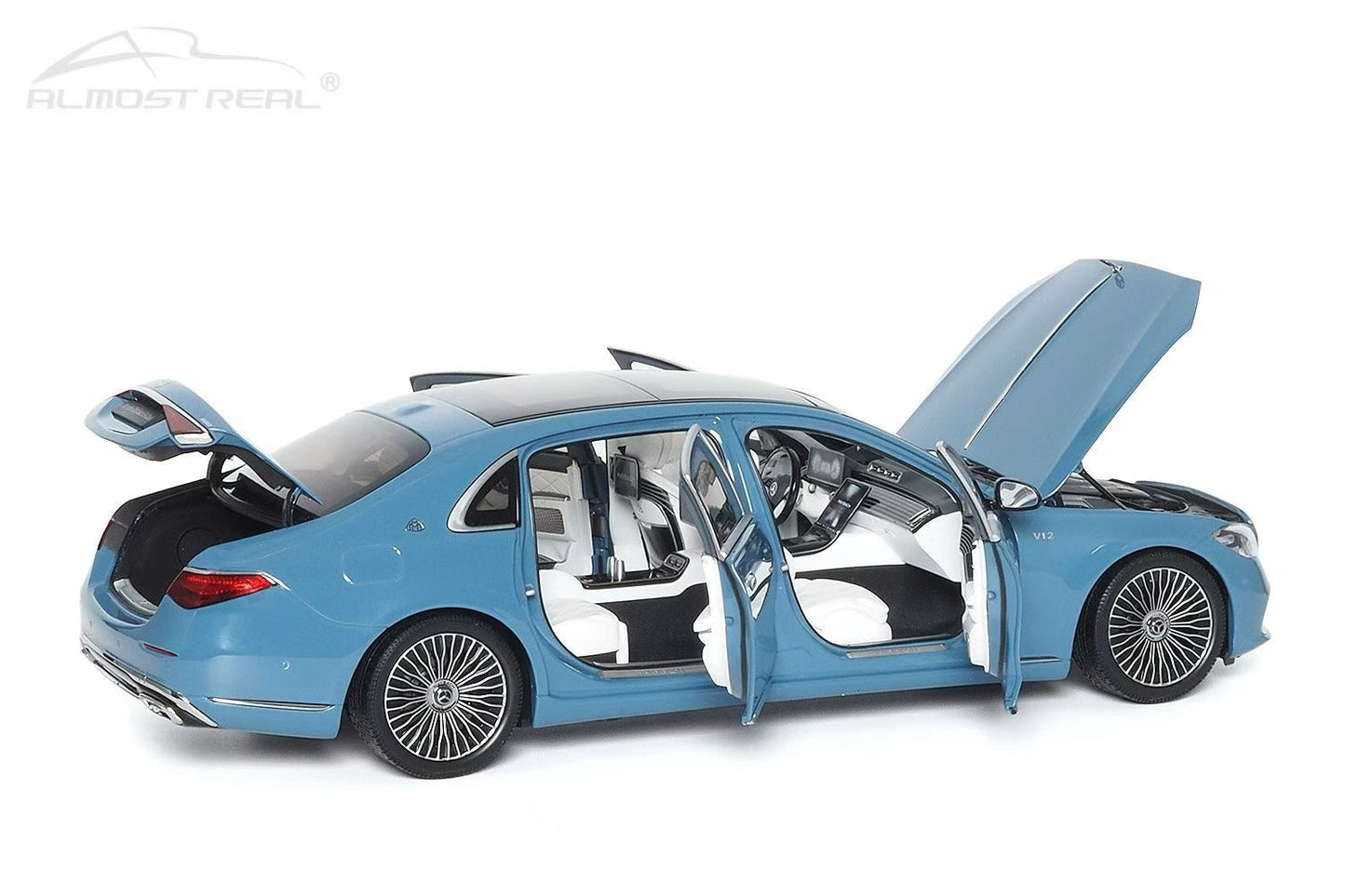 Almost Real 1/18 Mercedes-Benz Maybach S-Class 2021