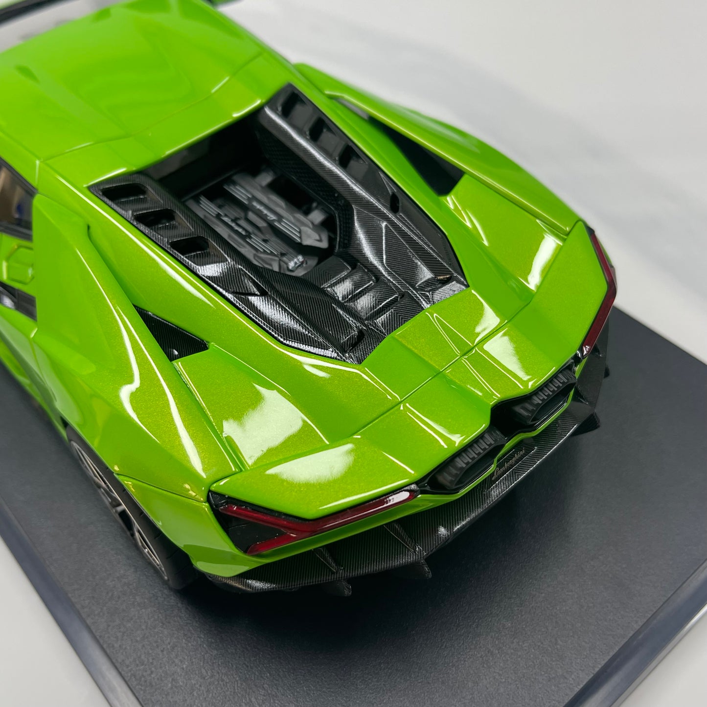 Topspeed 1/18 Lamborghini Revuelto Green TS0621