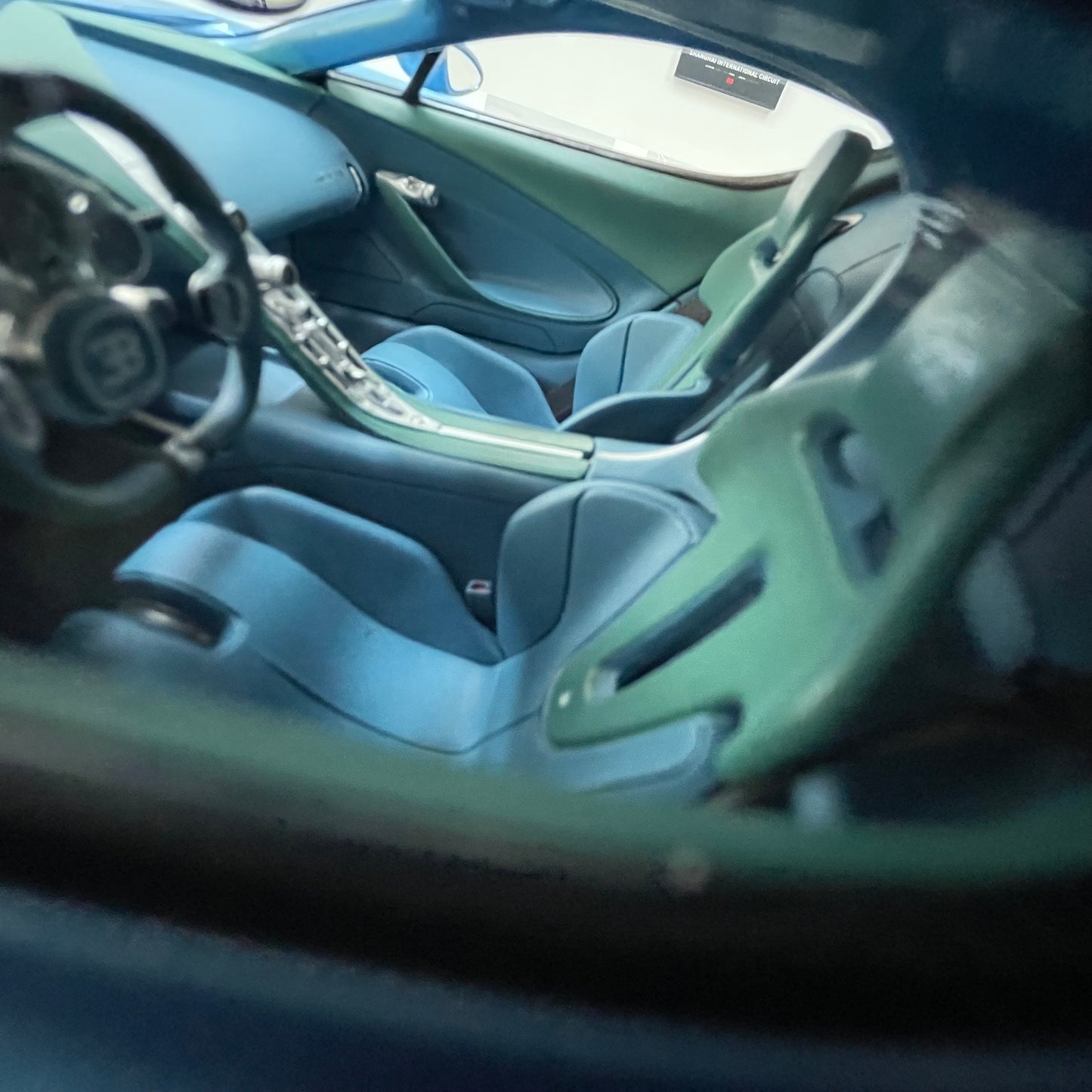HH MODEL 1/18 Bugatti Tourbillon — Launch Color Limited Edition Model Car