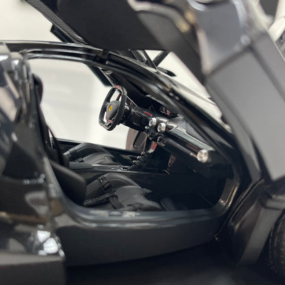 BBR 1/18 Ferrari LaFerrari Alloy Alloy Full Opening Leather Sole Black Knight BBR182244