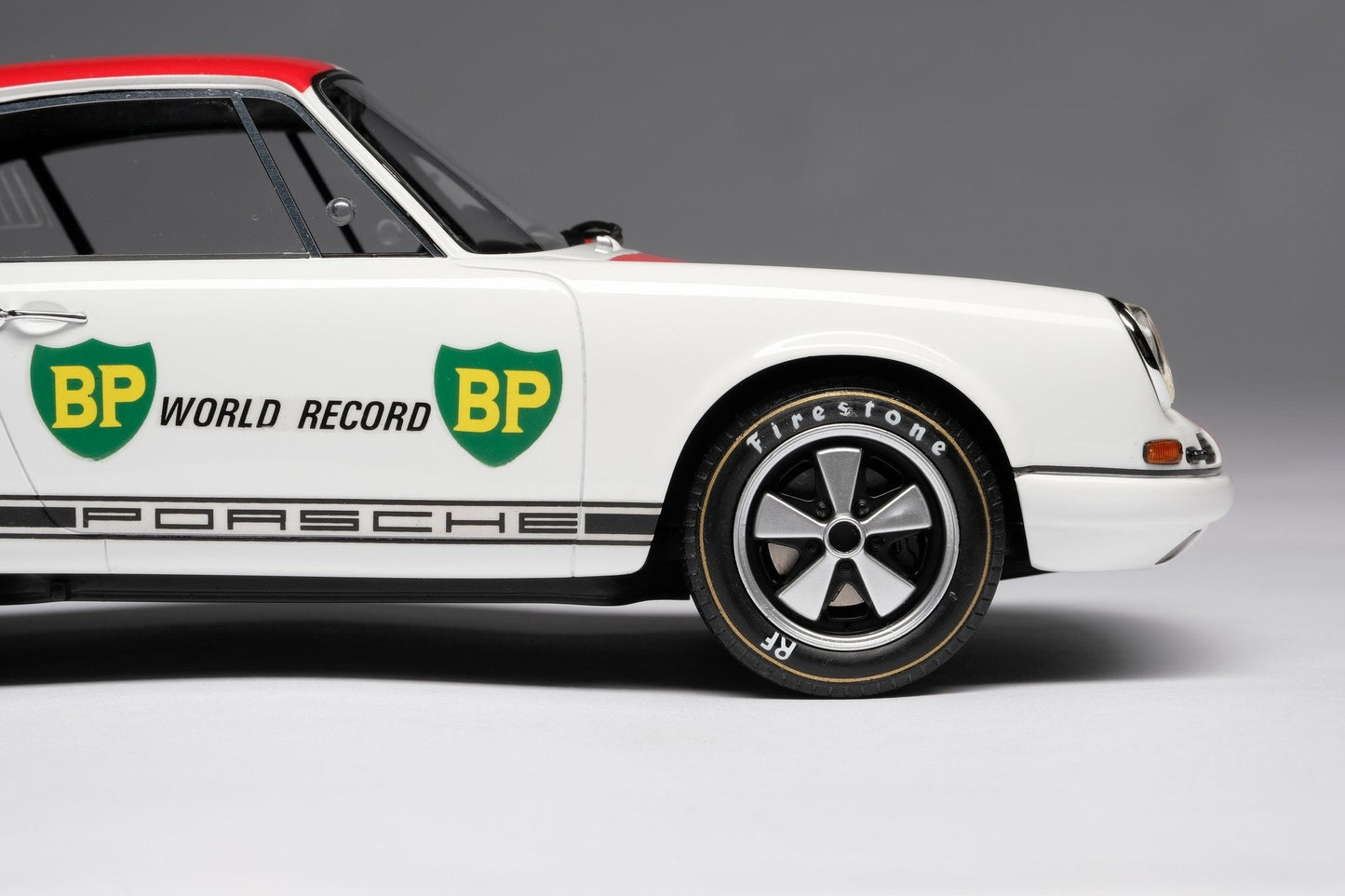 Amalgam 1/18 Porsche 911R 1967 simulation car model collection ornaments