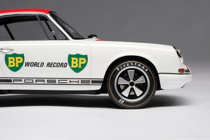 Amalgam 1/18 Porsche 911R 1967 simulation car model collection ornaments