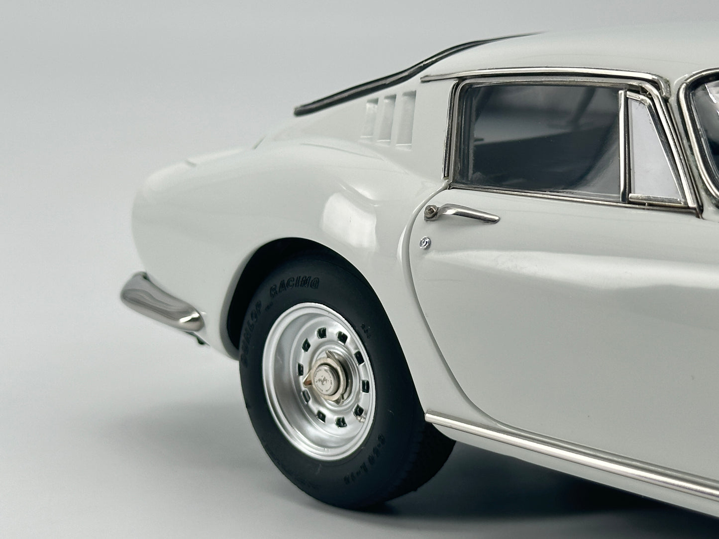 CMC 1/18 Ferrari 275 GTB White Alloy Full Open Car Model Ornaments